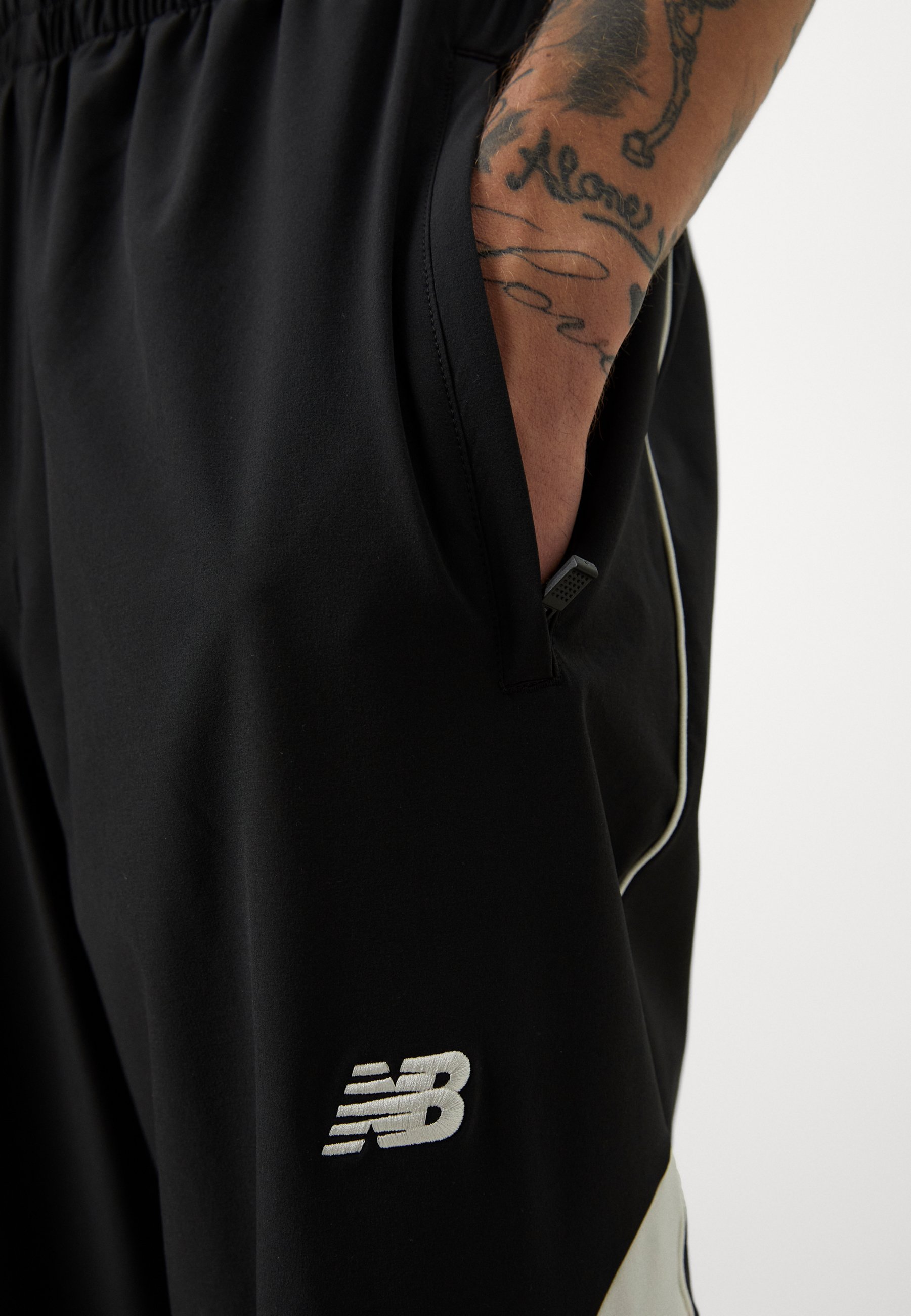 New Balance IN GAME TRACK PANT - Trainingsbroek - zwart