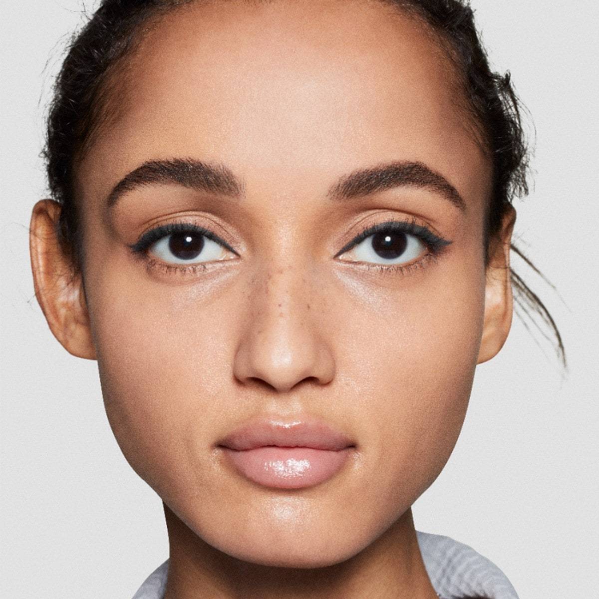 Bobbi Brown ilgstošas iedarbības gela acu zīmulis - 3 g