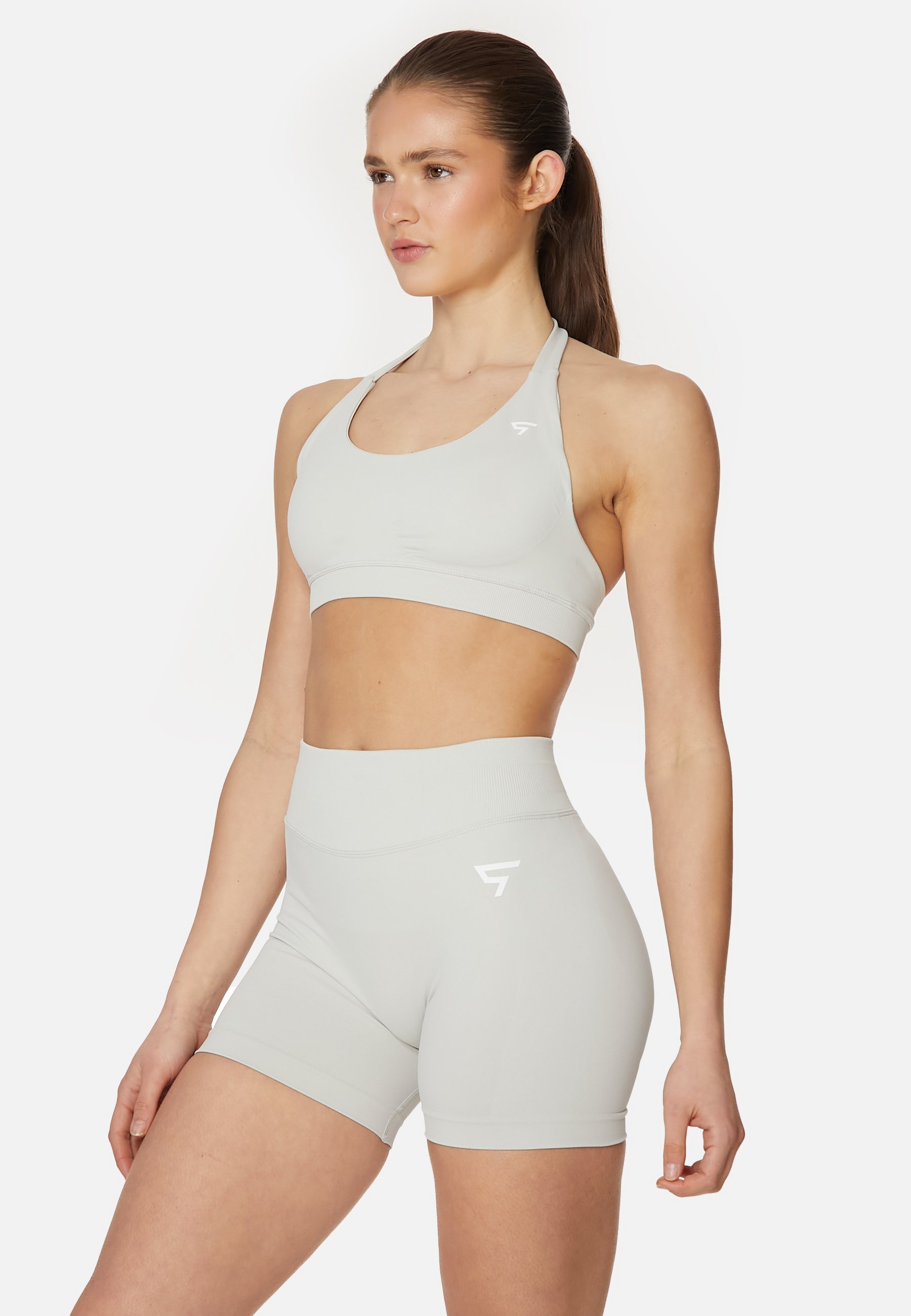 SQUATPROOF EVE SEAMLESS HALTER - Športová podprsenka so strednou oporou - béžová