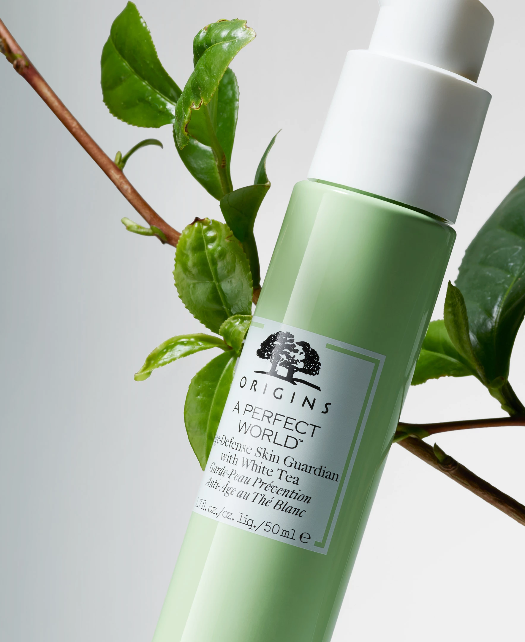 Perfect World Age-Defense Skin Guardian z białą herbatą 50 ml - Origins