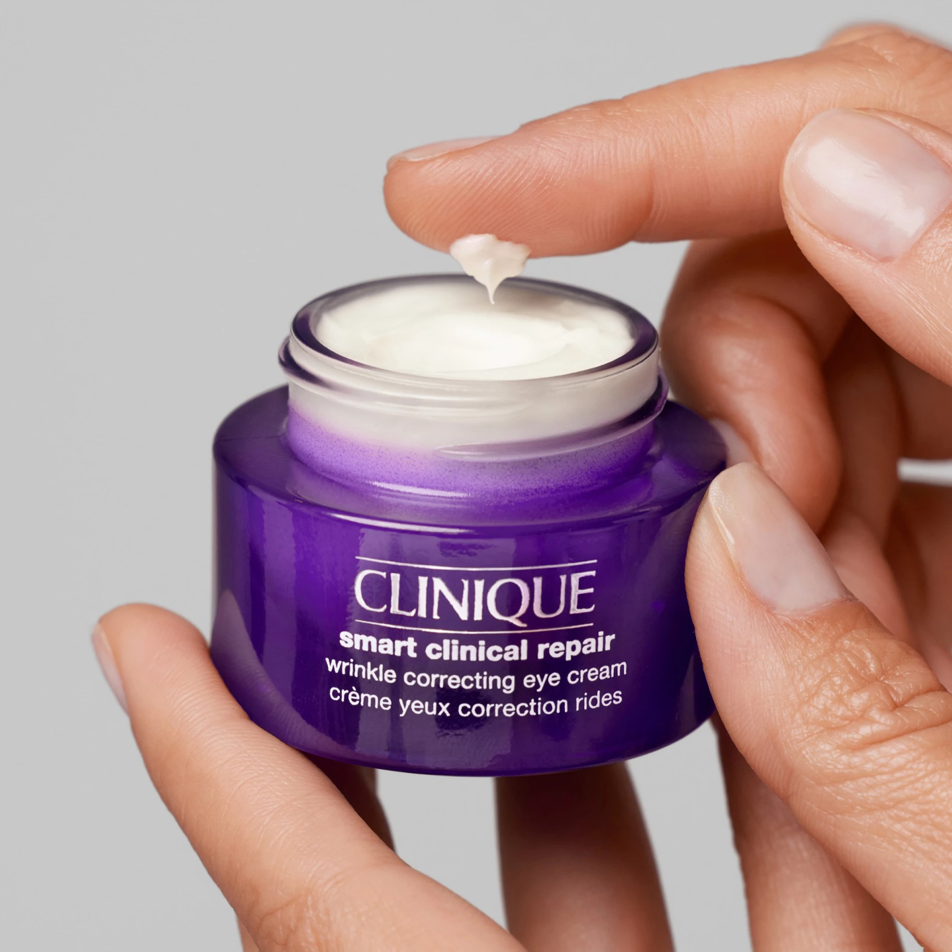 Cremă corectoare pentru ochi Smart Clinicial Repair Wrinkle Repair 15 ml - Clinique