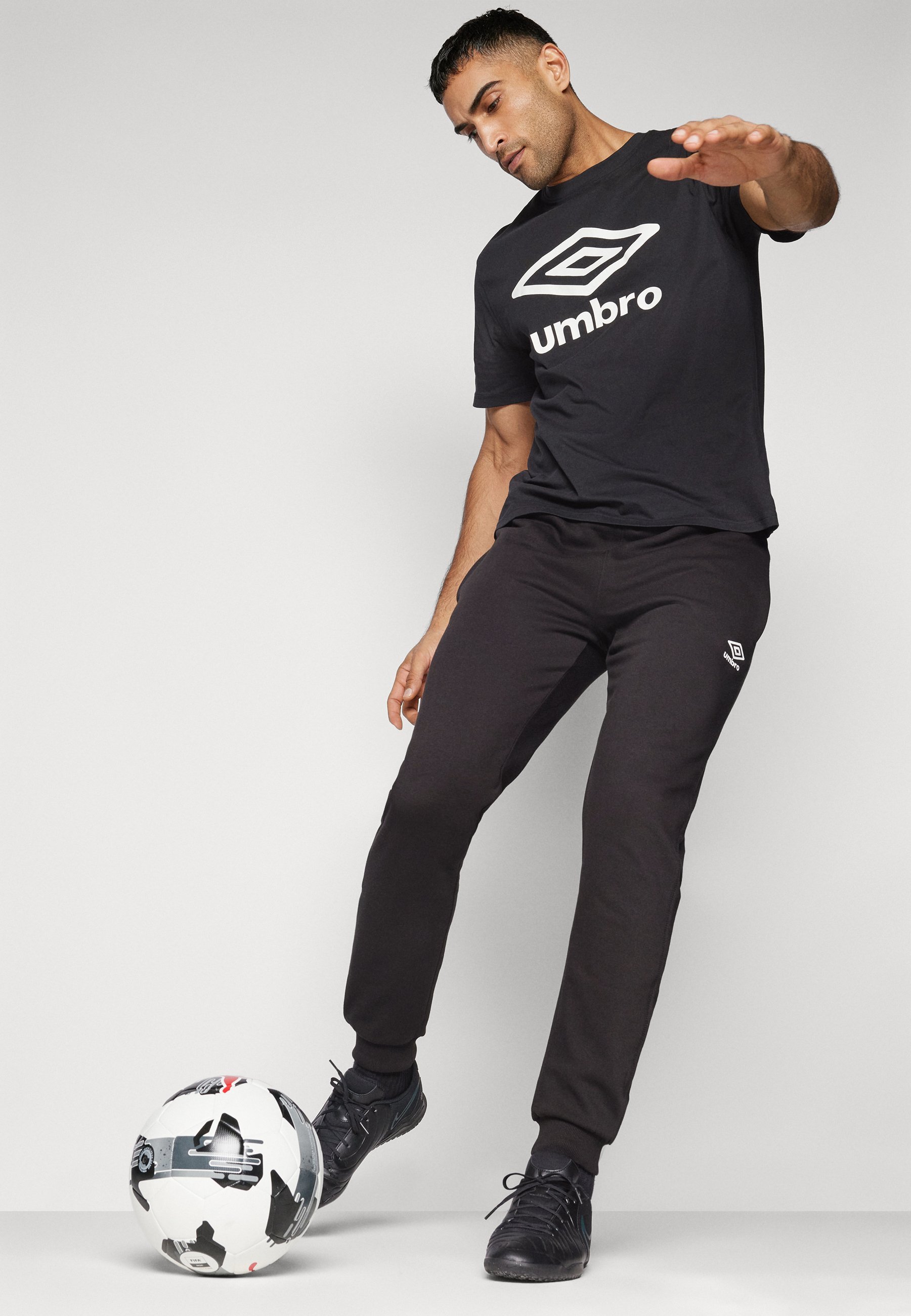 Calça de treino Umbro Team Skinny - preta/branca