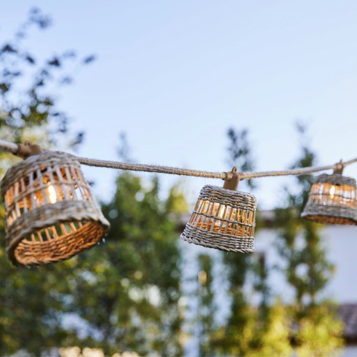 Guirnalda de luces híbridas para exteriores - LUMISKY - SAMOA LIGHT HYBRID - Alimentación solar y eléctrica - 10 pantallas LED de ratán - Blanco cálido - 8 m