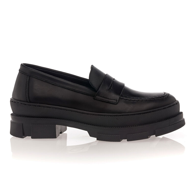 Svarta loafers/båtskor för kvinnor