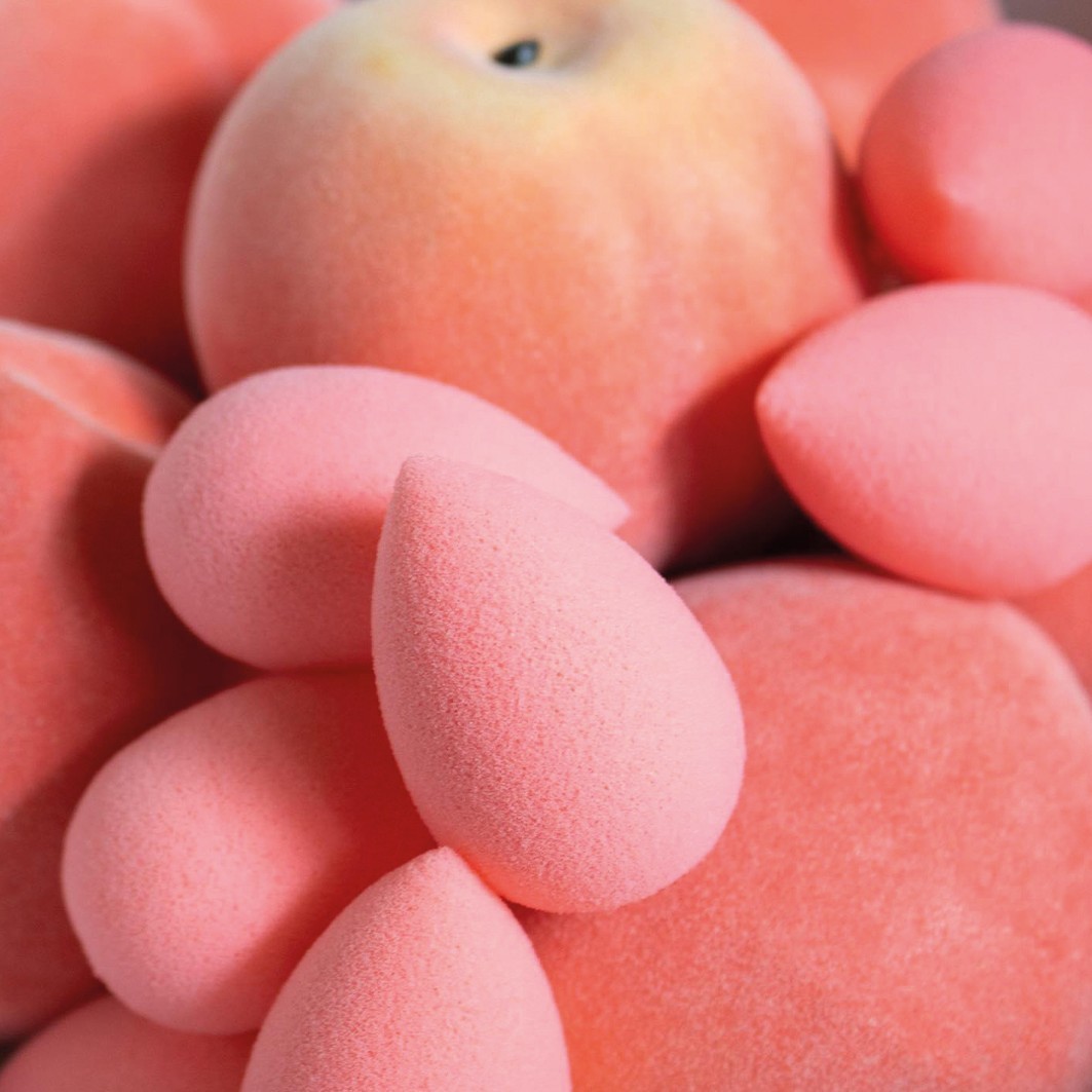 Beautyblender spužva za šminku Beauty Blusher Cheeky srednje veličine - 1 komad