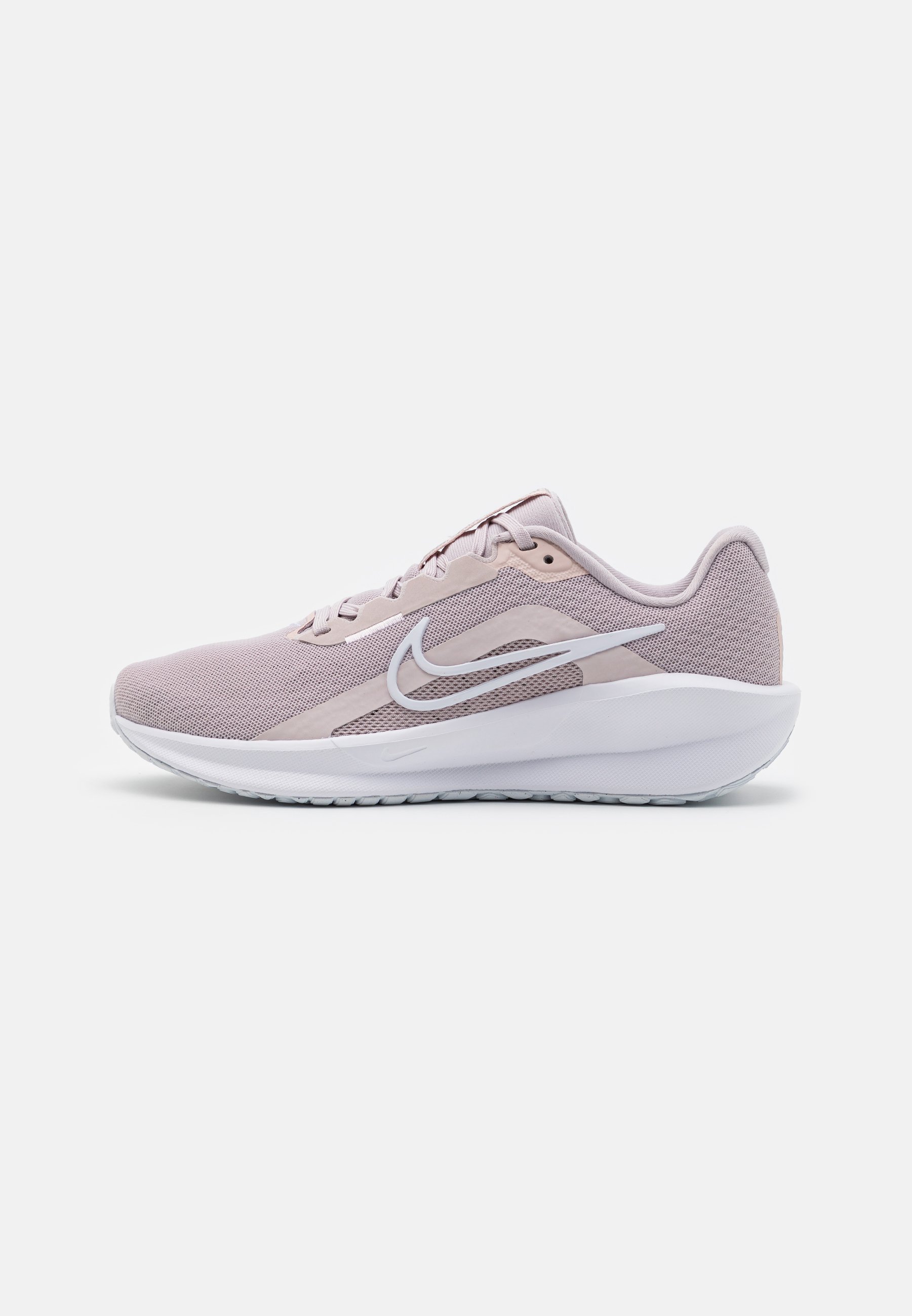 Nike Performance DOWNSHIFTER 13 - Løpesko for landevei - rosa, hvit