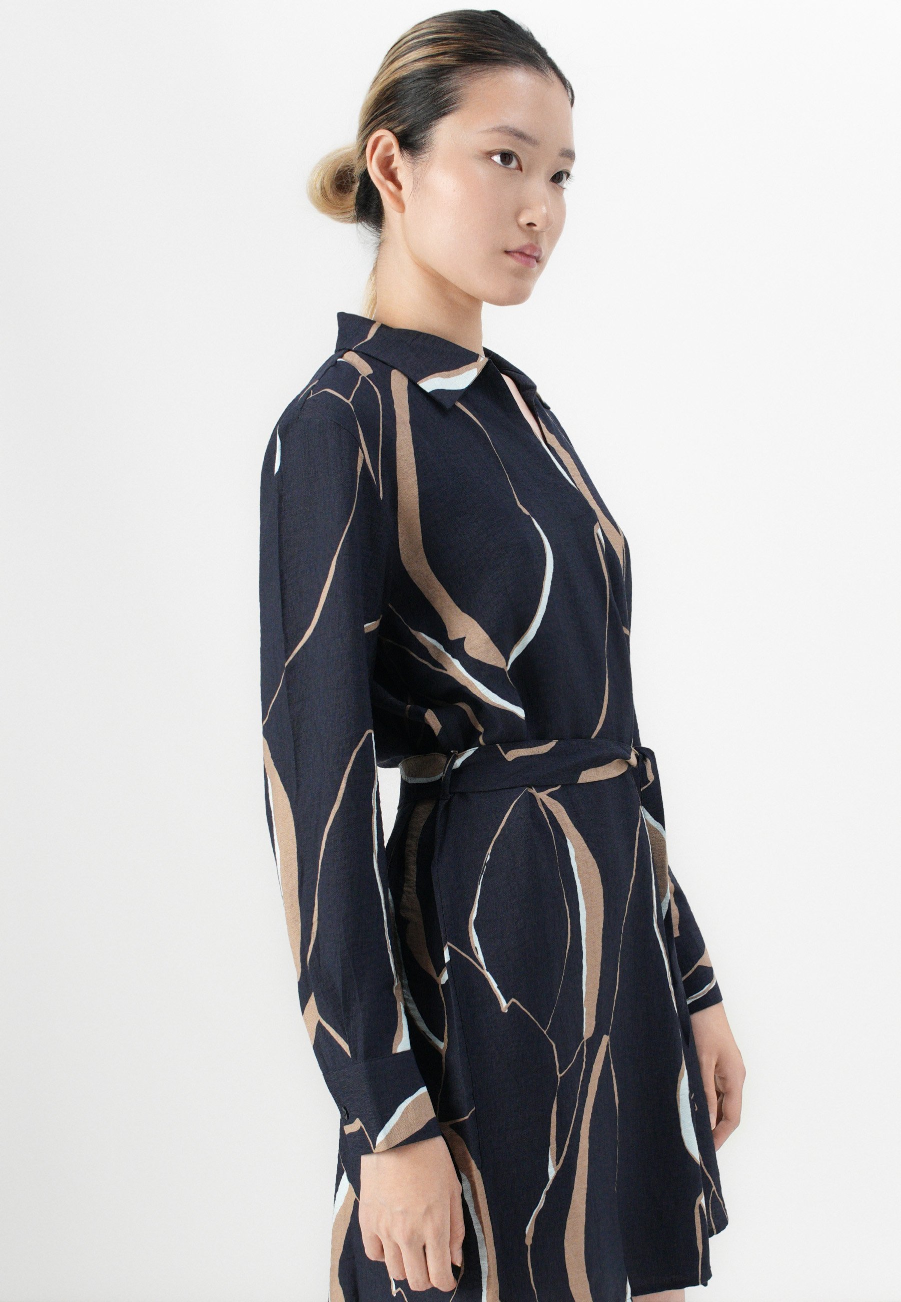 JDY JDYPEPPER LS DIA - Dagjurk - donker saffierblauw
