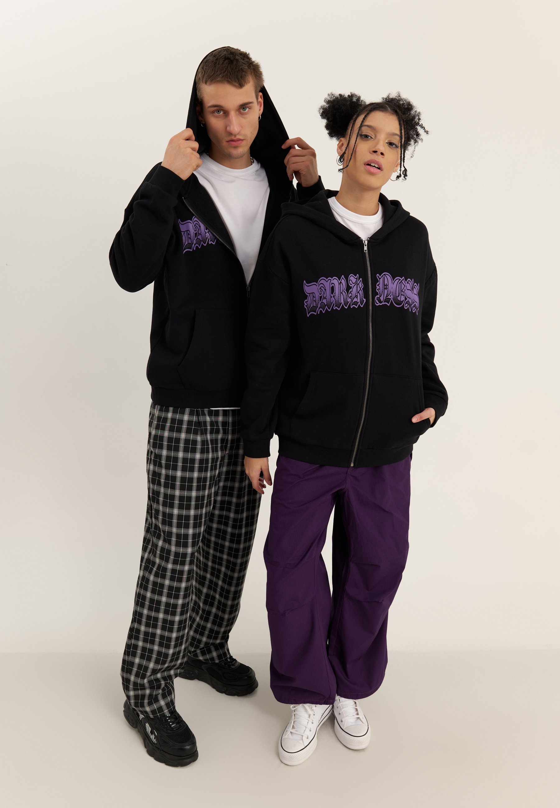 YOURTURN UNISEX - Felpa con zip - nera