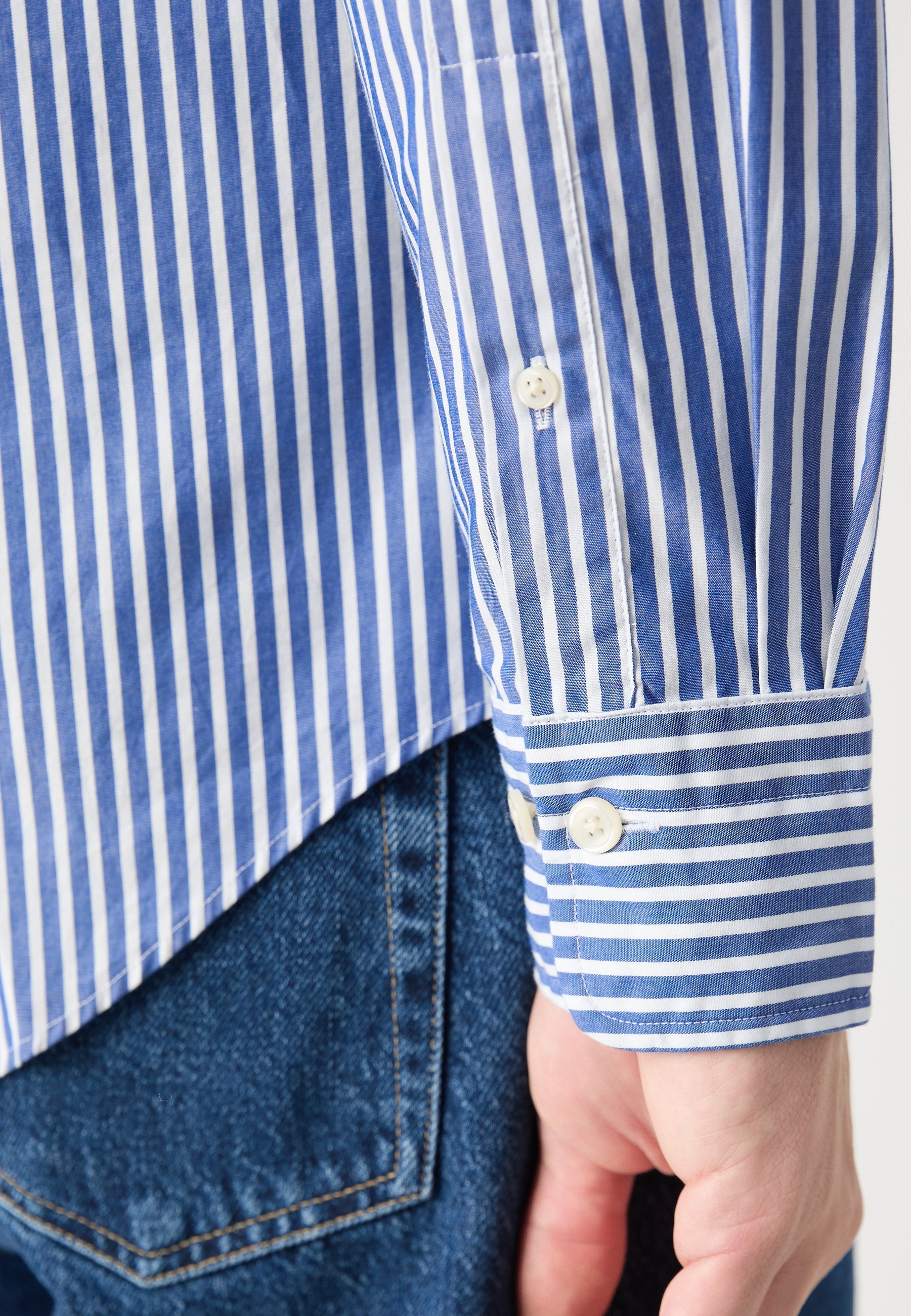 GANT REG POPLIN STRIPE - Hemd - marine weiß
