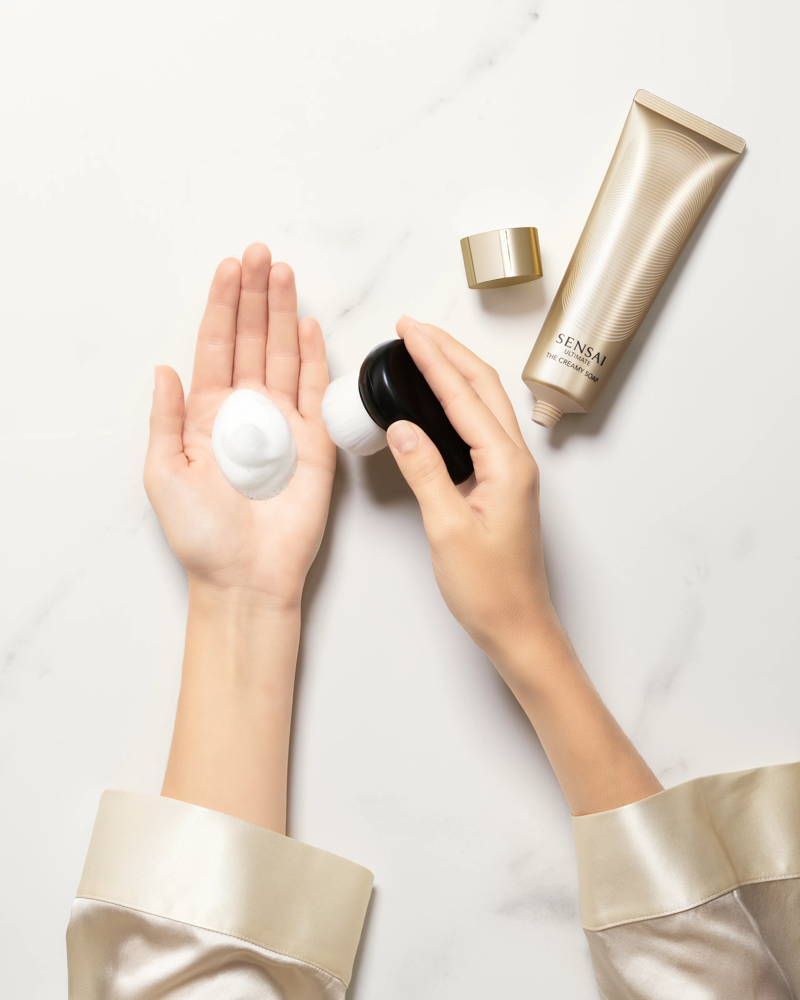 Ultimate The Creamy Soap + Četka za čišćenje lica 125 ml - SENSAI