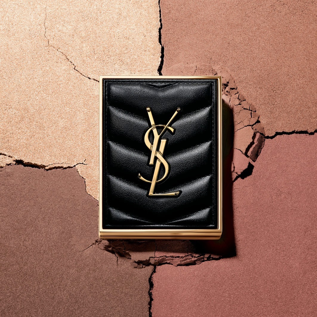 Yves Saint Laurent acu ēnu palete Must-Haves Couture Mini Clutch - 5 g