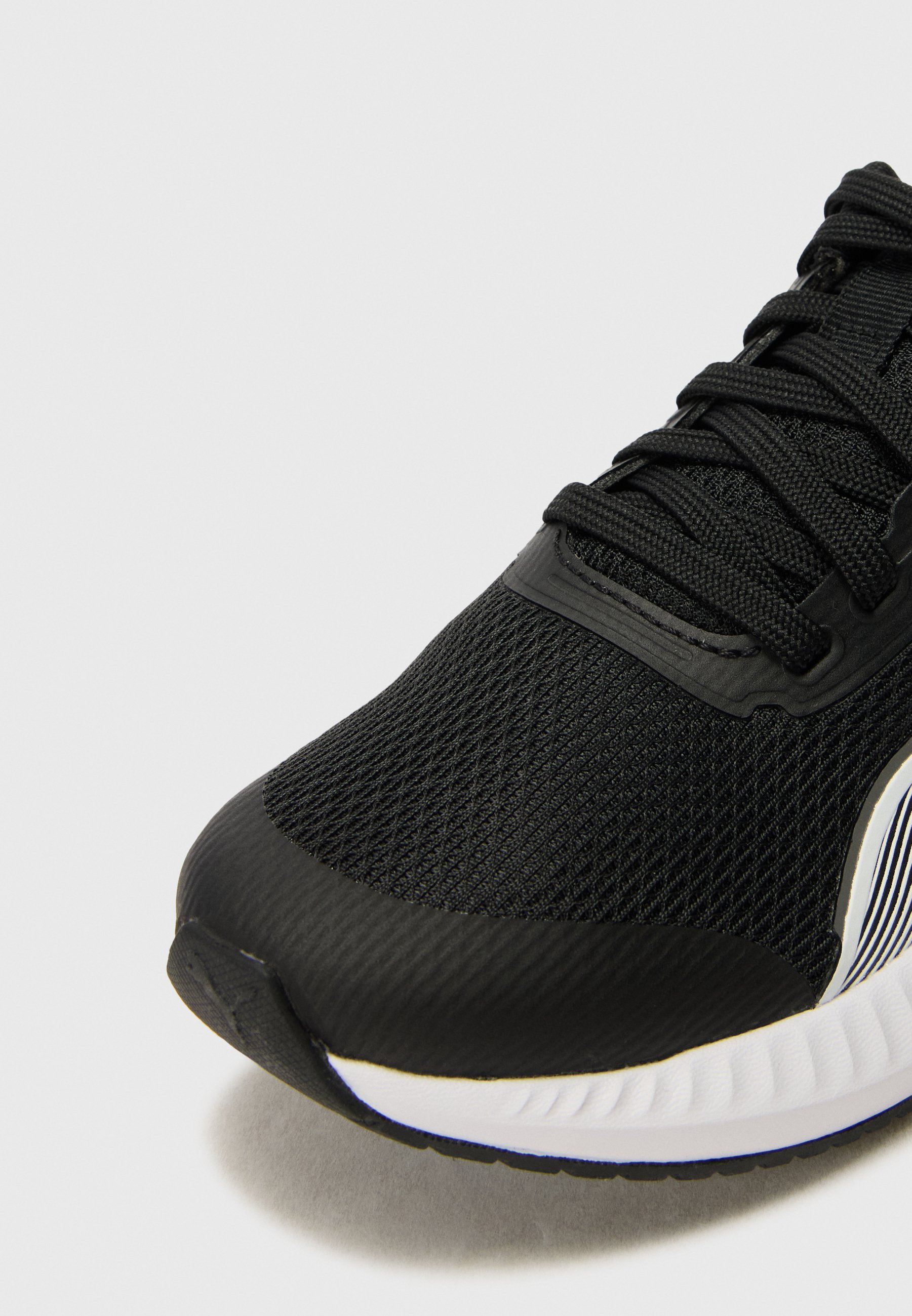 Puma FLYER LITE 3 UNISEX - Hardloopschoenen voor op de weg - zwart
