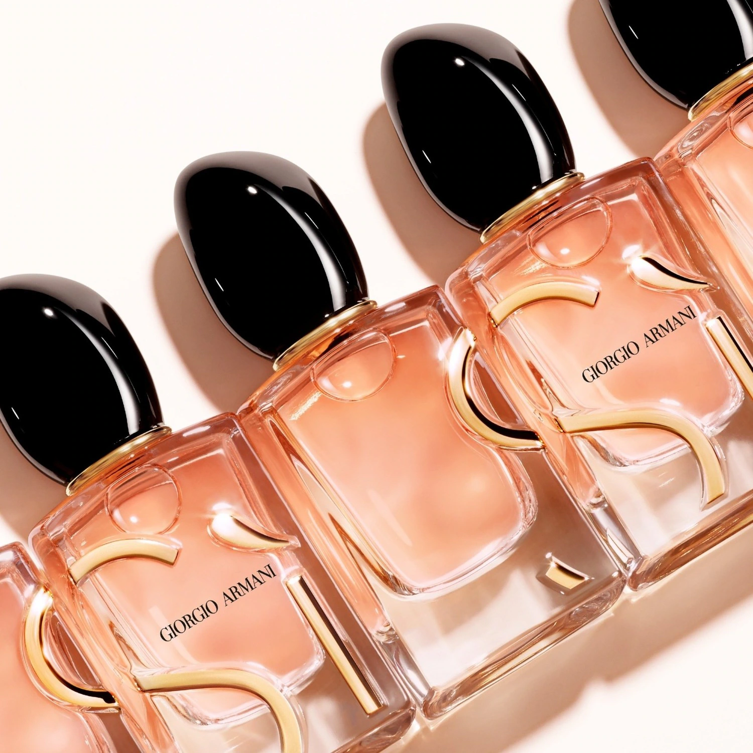 Armani Eau de Parfum Intense Rechargeable