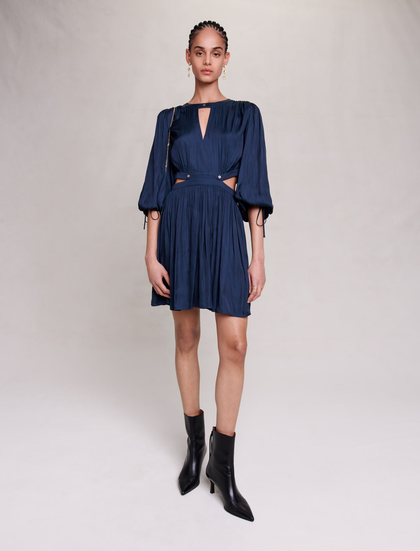 Rochie scurtă din satin - Bleumarin