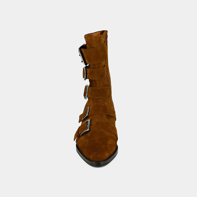 Boots à sangles et bouts pointus  en croute cognac