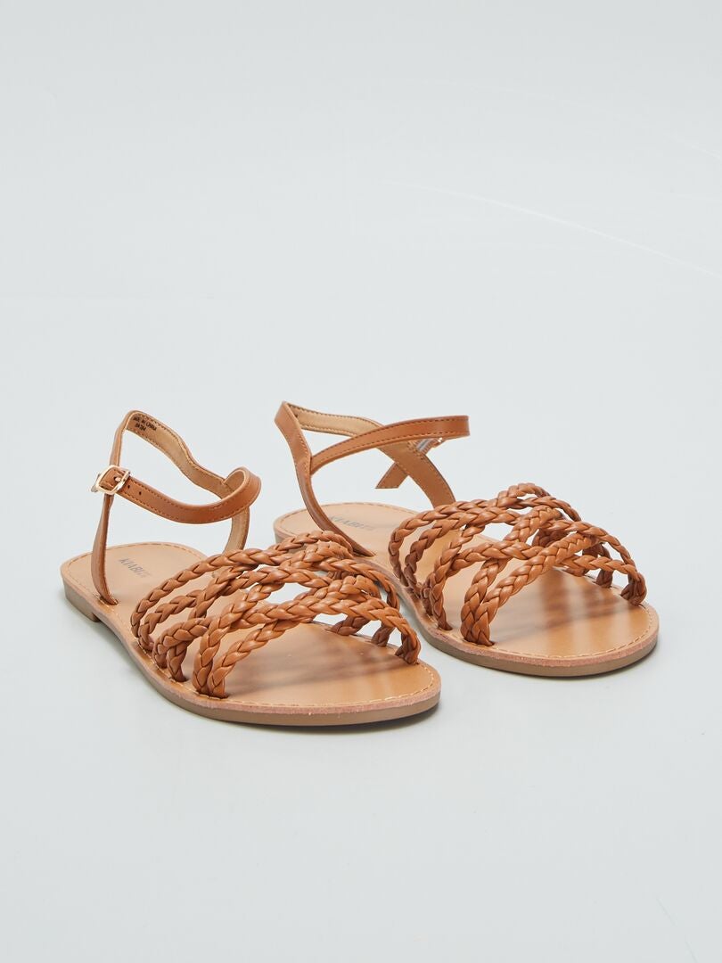 Lage sandalen met gevlochten bandjes - BRUIN