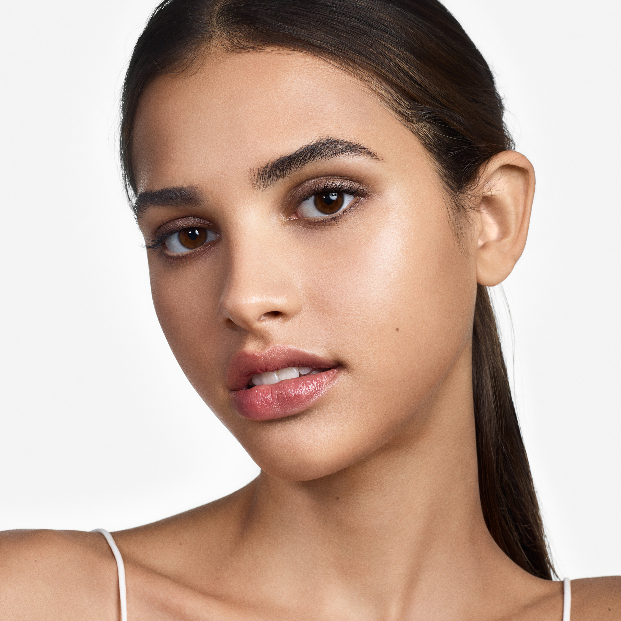 Clinique podloga za lice Even Better SPF15 CN 52 Neutral