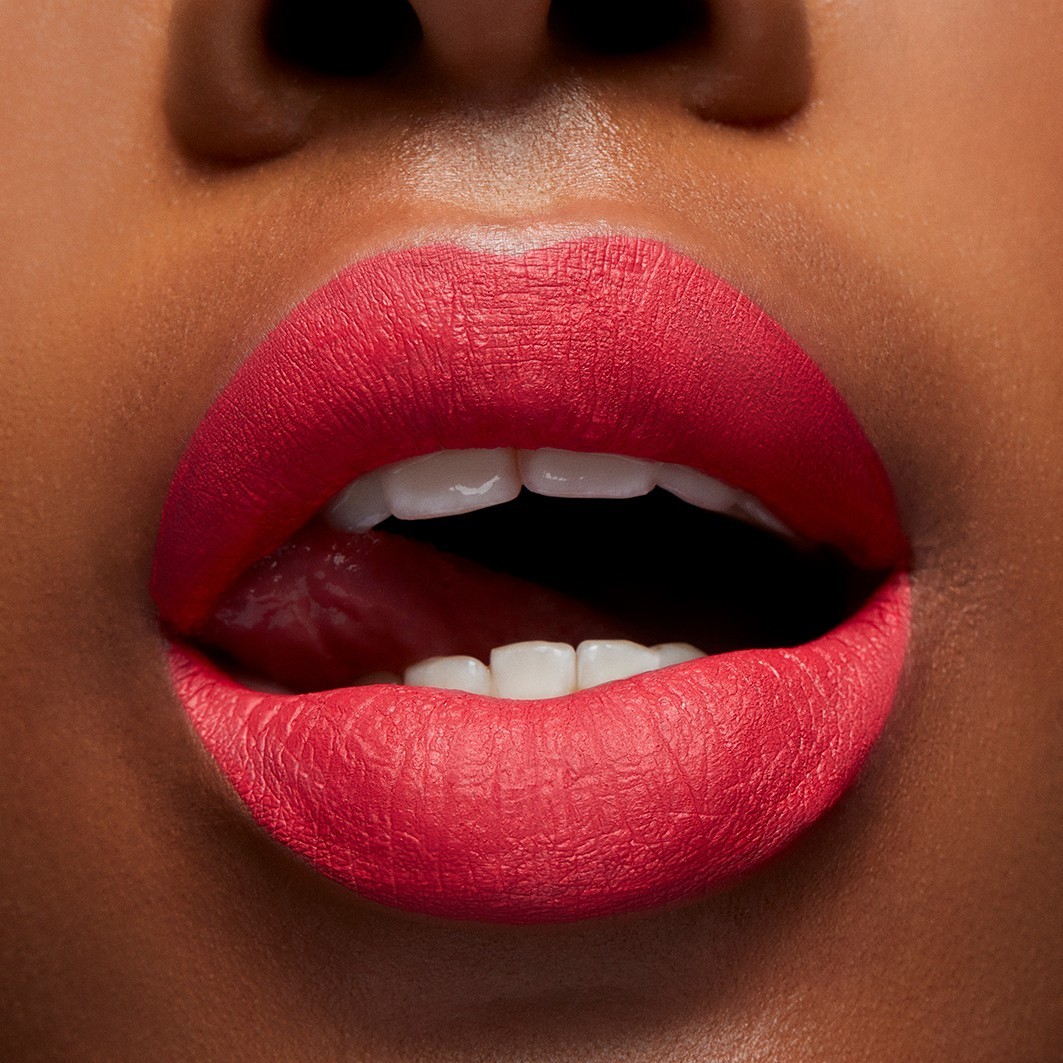 Tekoča šminka MAC Lipstick Locked Kiss Ink™ – 5 ml
