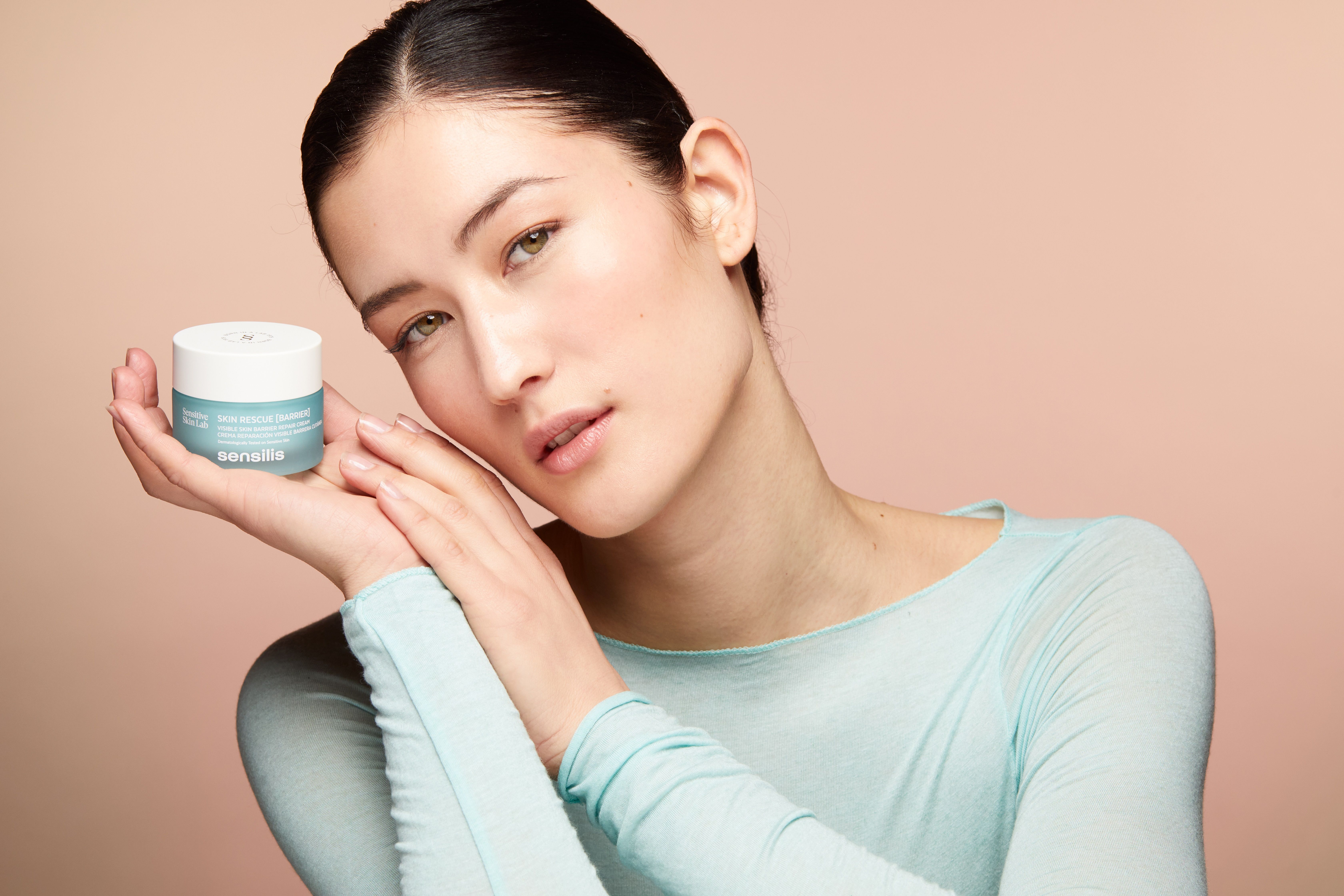 „Skin Rescue [Barrier]“ odos barjerinis atkuriamasis kremas Veido kosmetika iš vaistinės