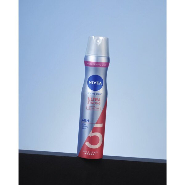 NIVEA Hold 5 Ultra Strong lak za kosu<br>250ml