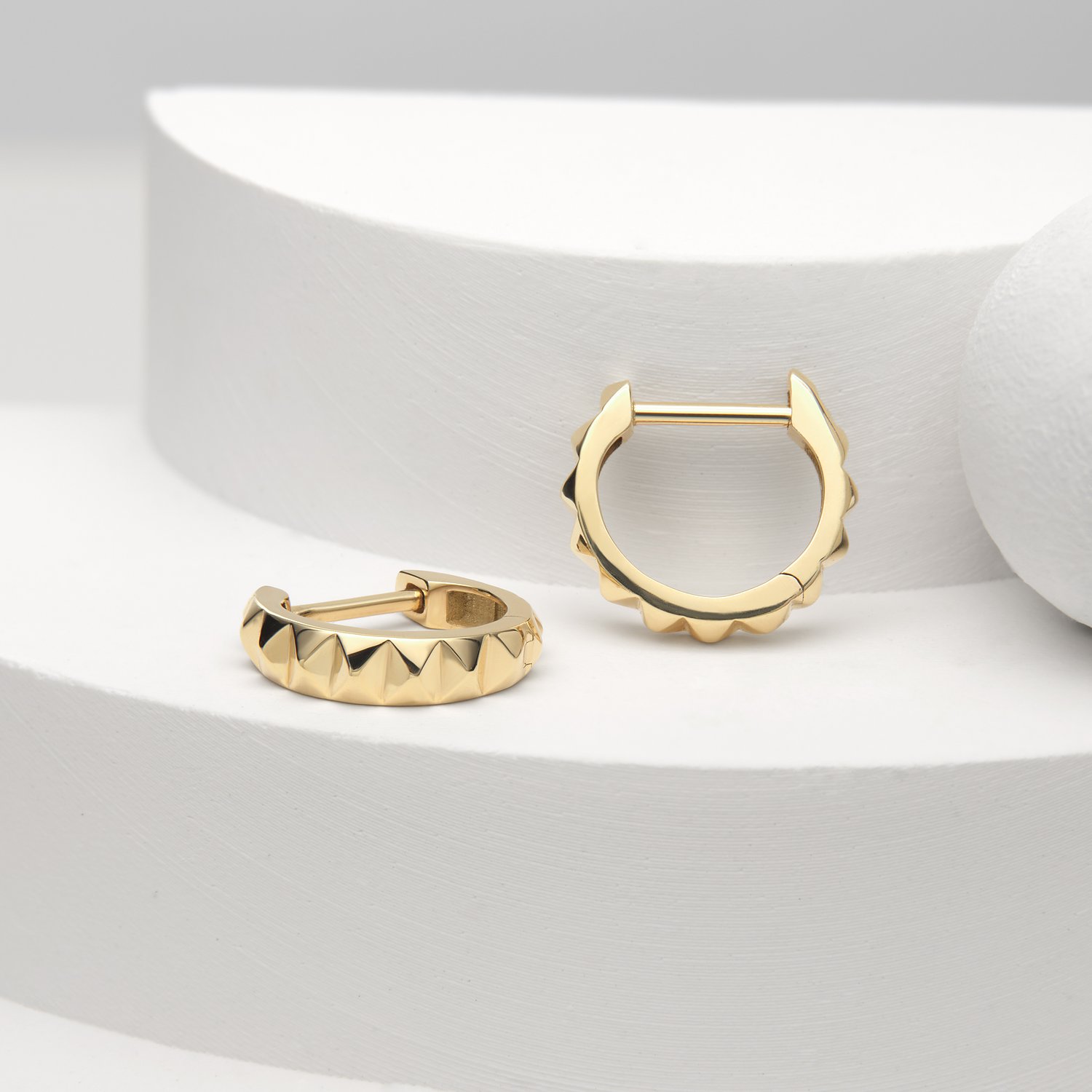 CHRIST Boucles d'oreilles