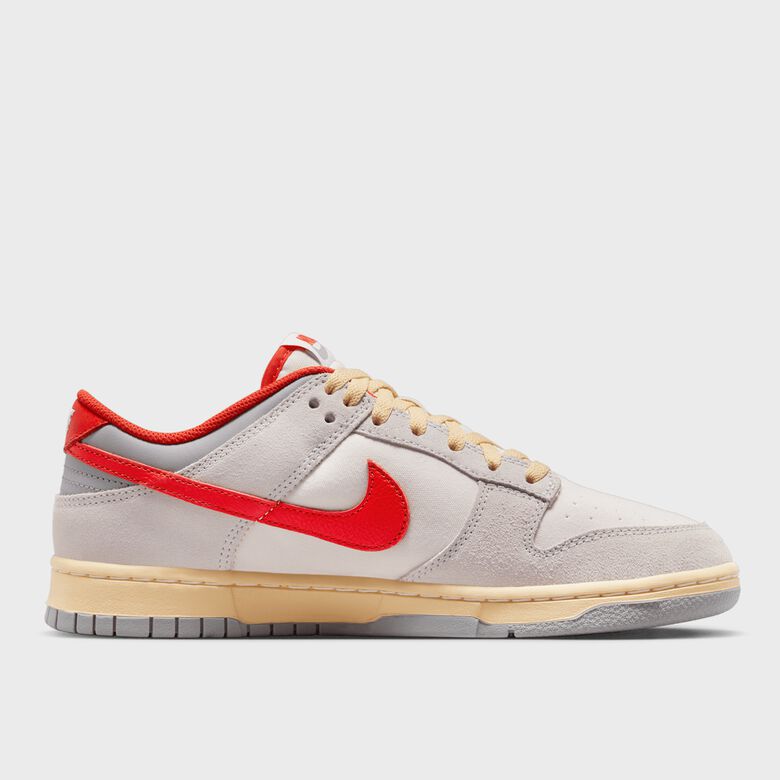 Dunk Low SE