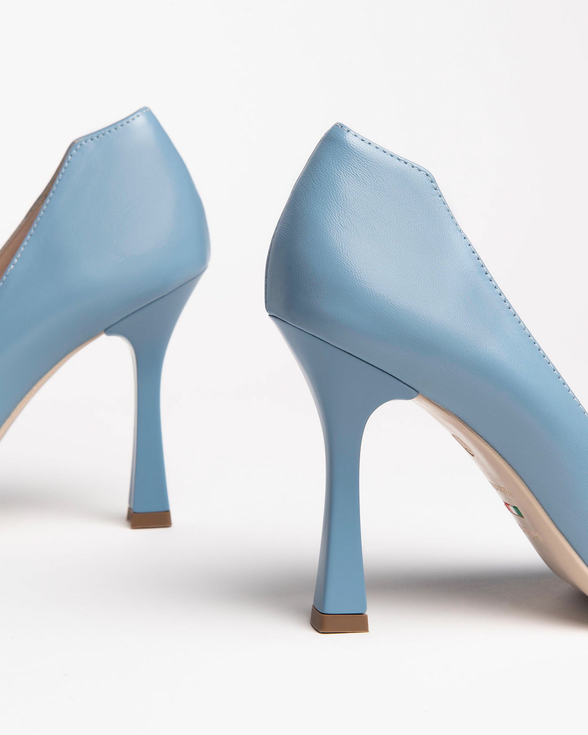  Damen-Pumps aus Leder