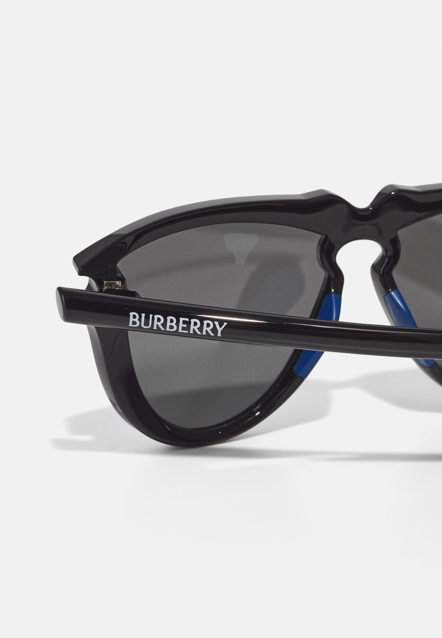 Burberry 7-10 jaar unisex - Zonnebril - zwart