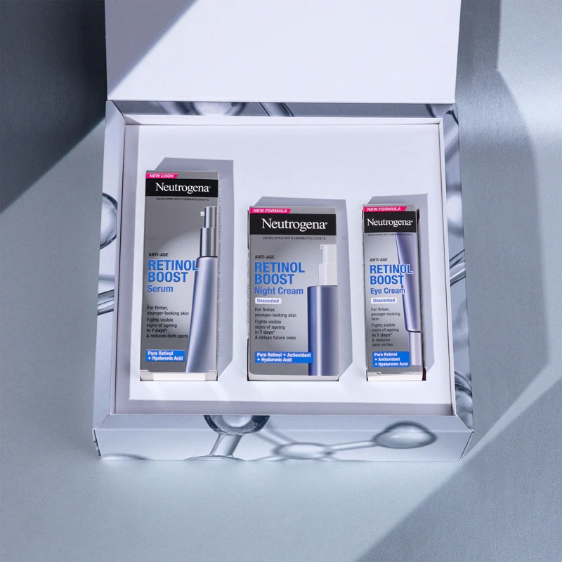 Darilni set Neutrogena Retinol Boost za ženske
