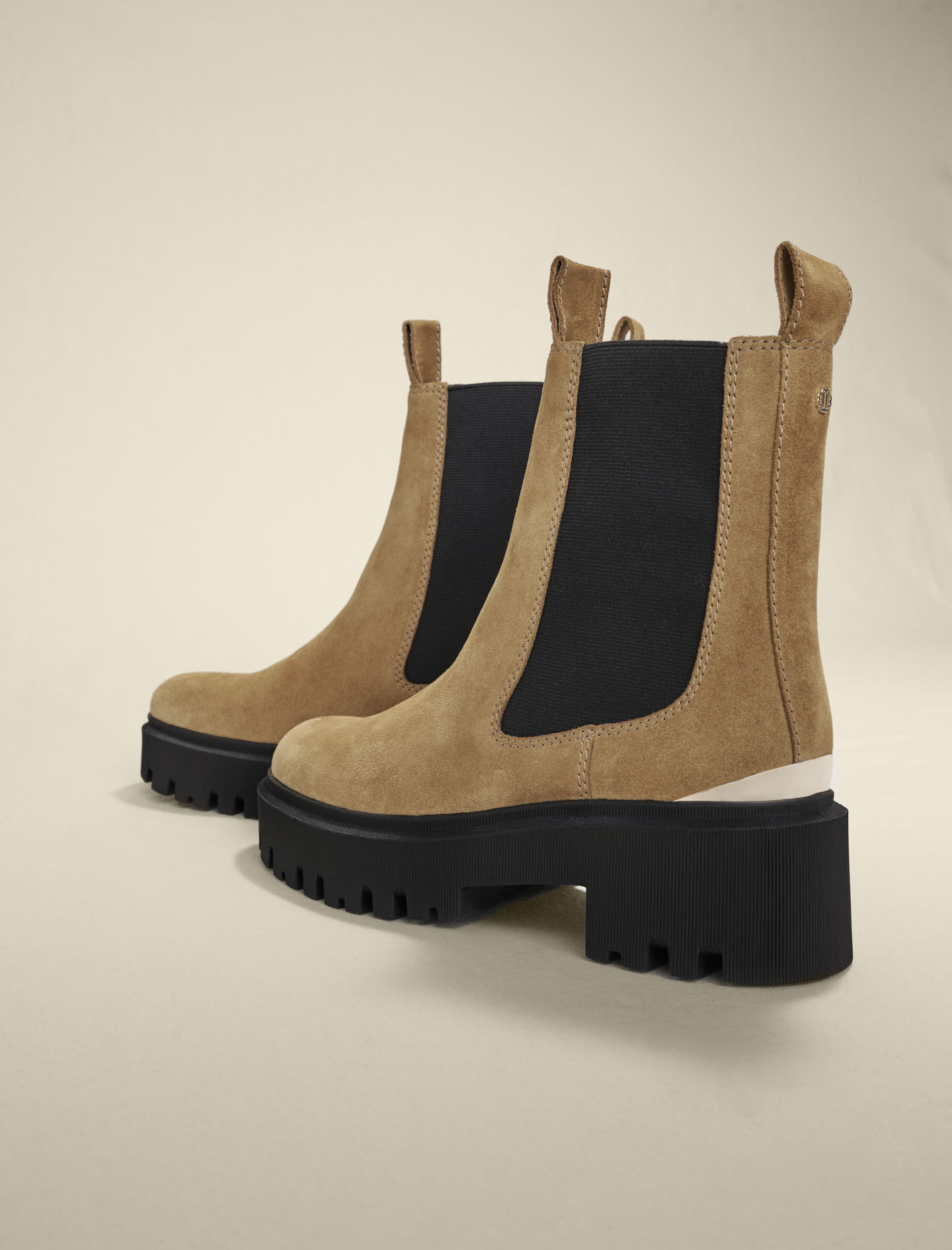 Camelkleurige leren platform enkellaarsjes