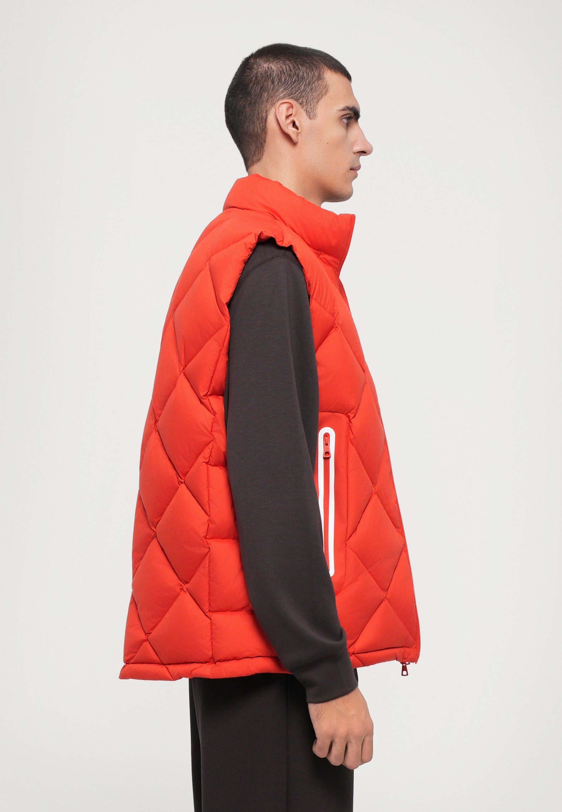EA7 Emporio Armani MOUNTAIN QUILTED VEST - Gilet - gesmolten lava