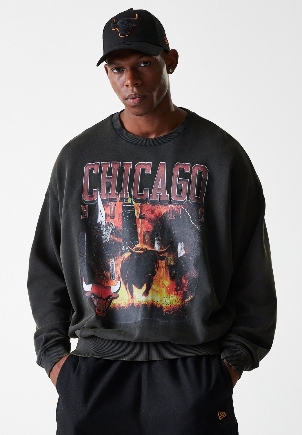 New Era NBA CHICAGO BULLS WASHED CREW UNISEX - Sweatshirt - zwart