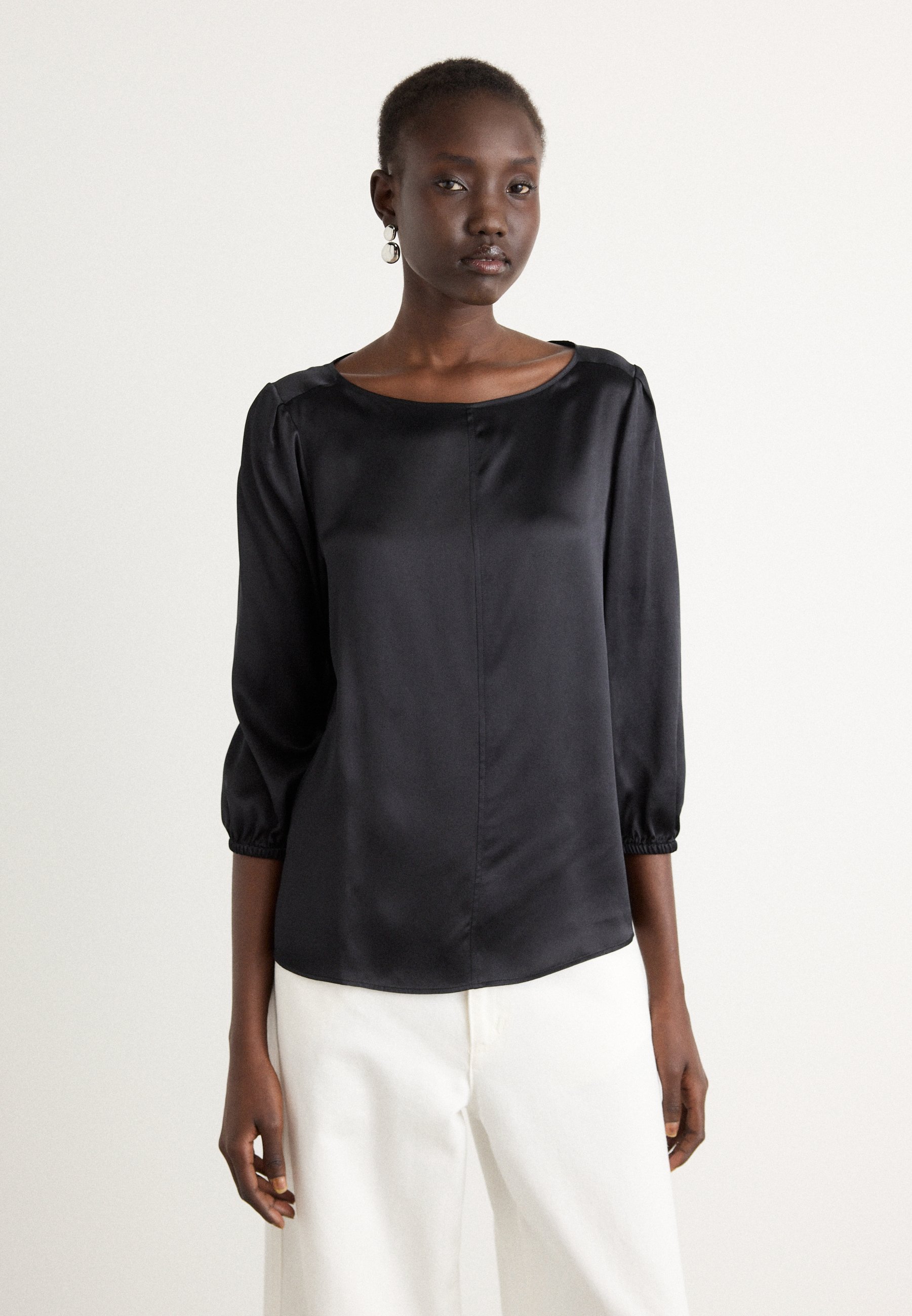Maglia a maniche lunghe Marc Cain - nera