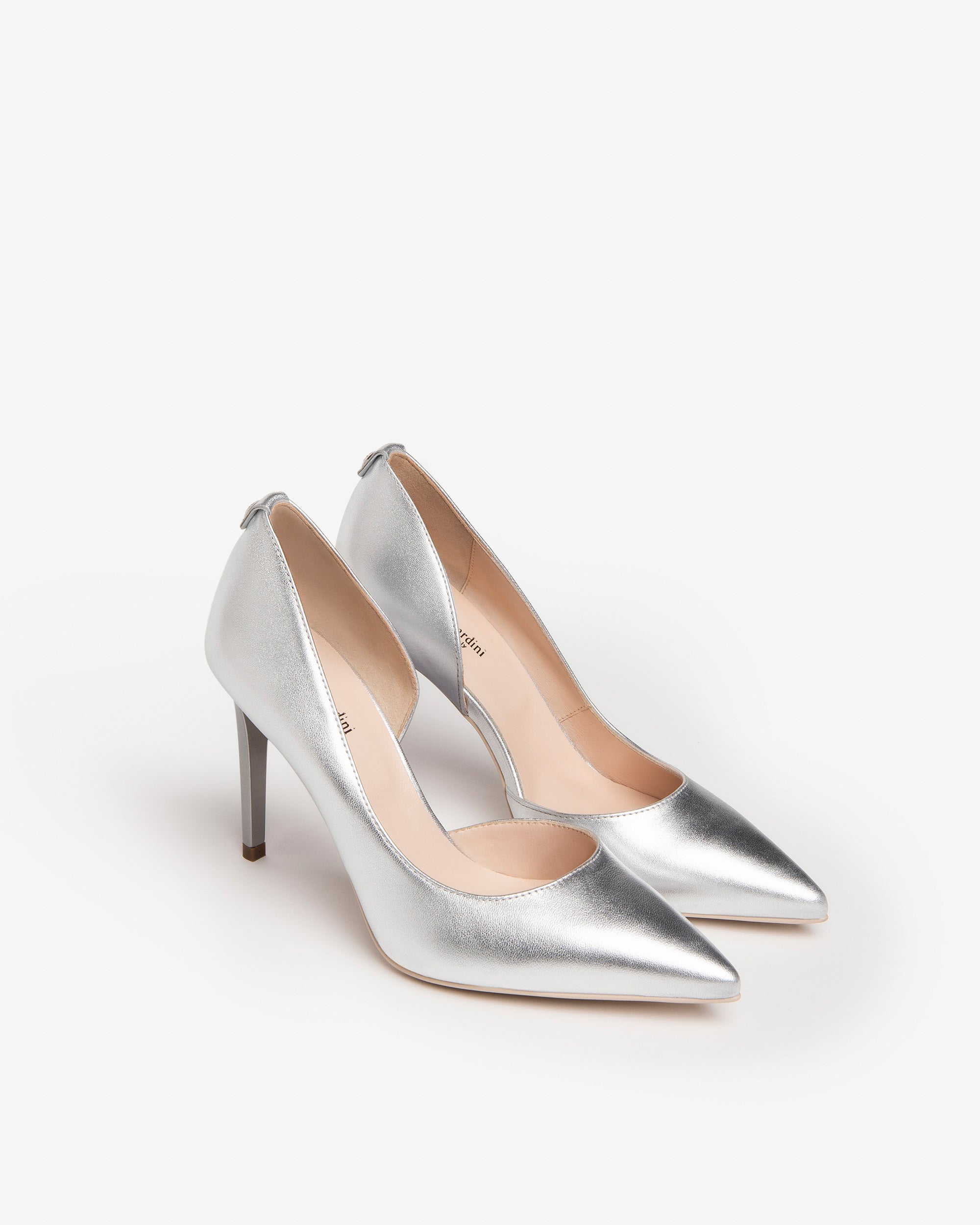  Damen-Pumps aus Leder
