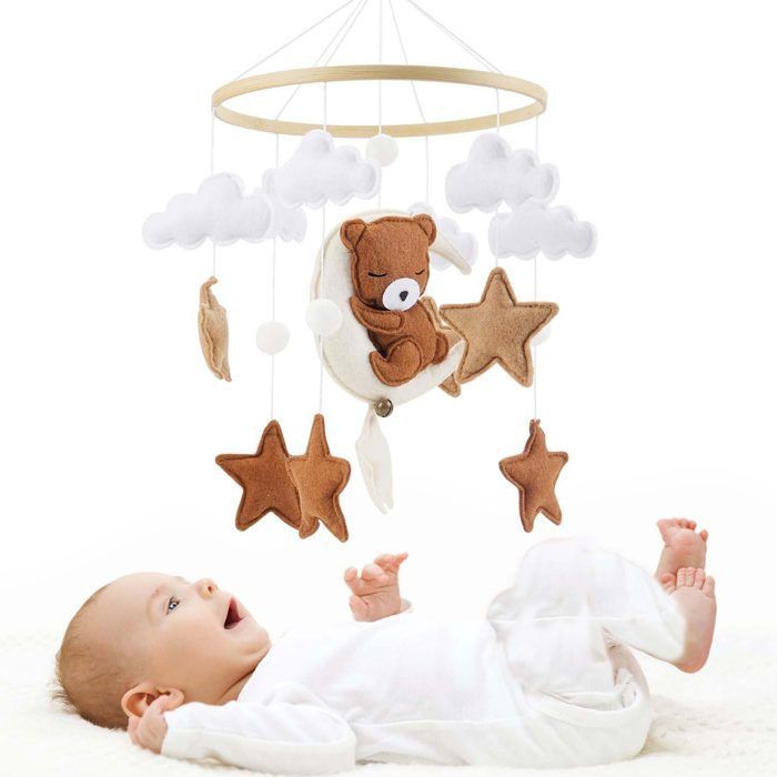 Babymobiel met houten ring en schattige dieren voor babywiegjes, zowel voor jongens als meisjes.