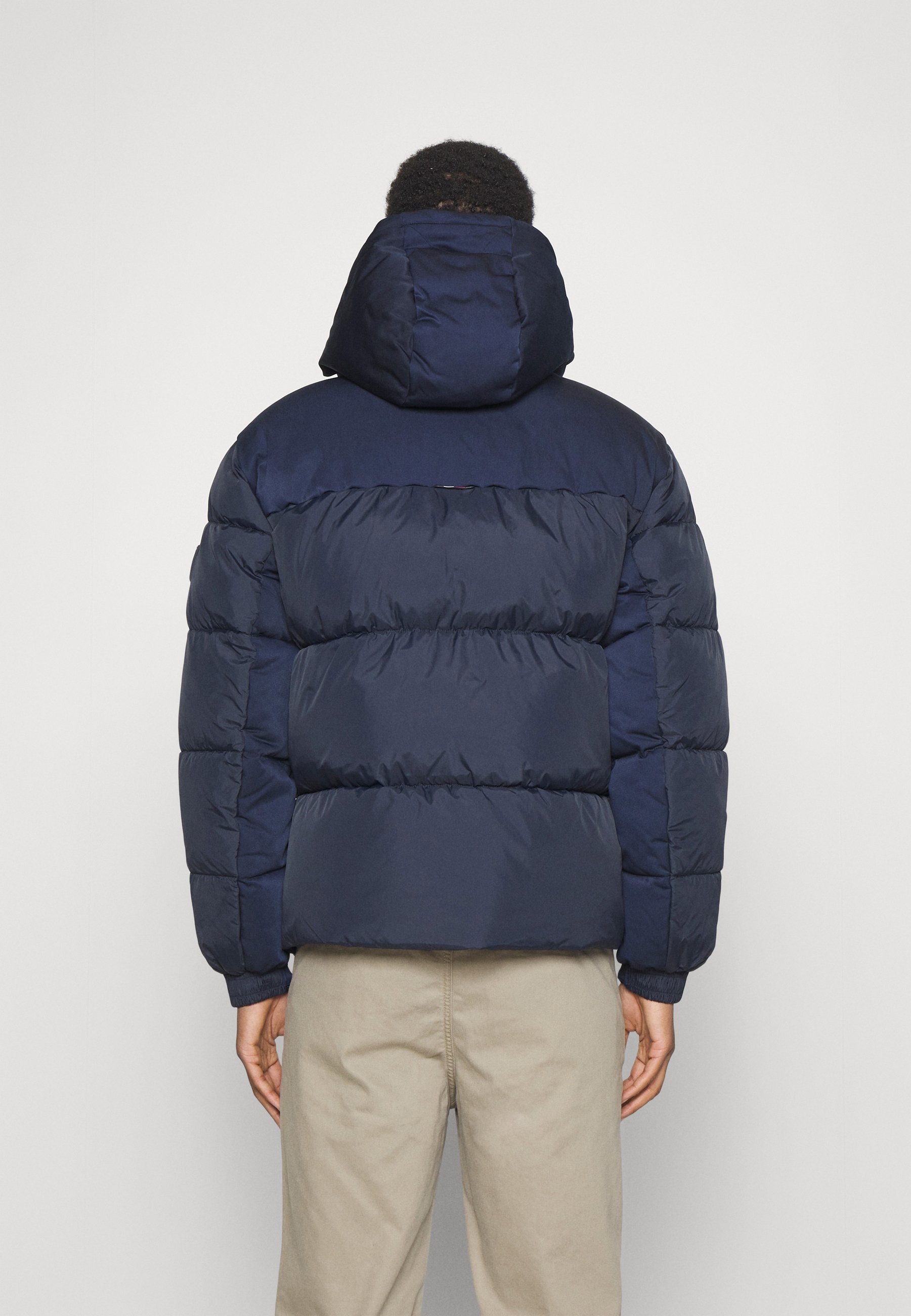 Giacca con cappuccio Tommy Hilfiger NEW YORK - Cappotto corto - cielo del deserto