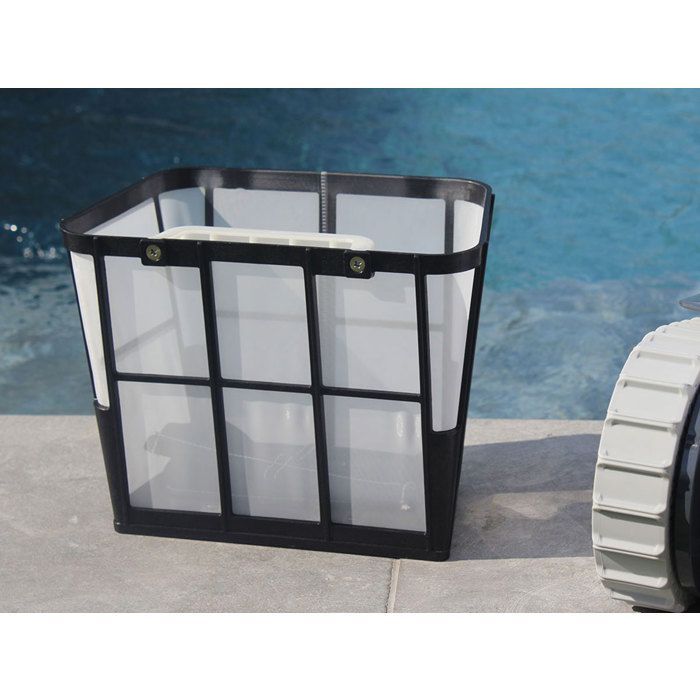 Robô para piscina Dolphin Maytronics E10 - Limpeza do fundo da piscina