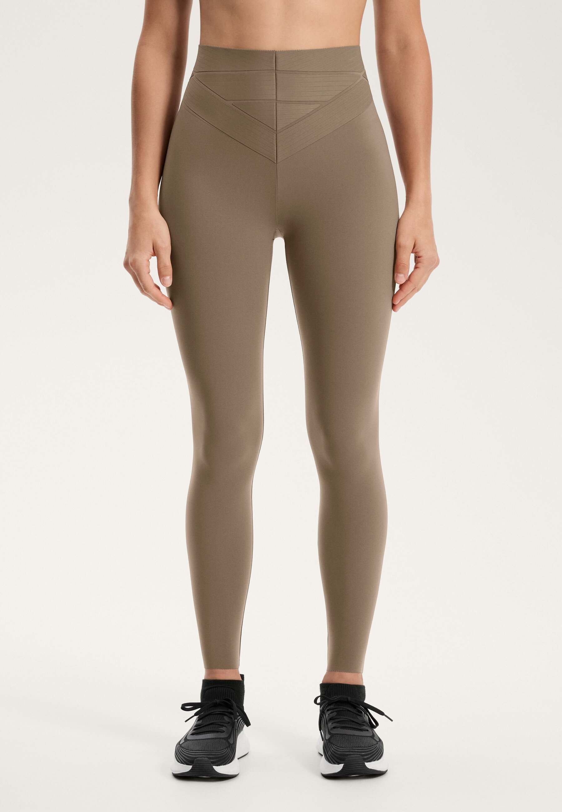 Legging OYSHO COMPRESSION CORE CORE HIGH RISE 65cm LONGUEUR CHEVILLE - beige