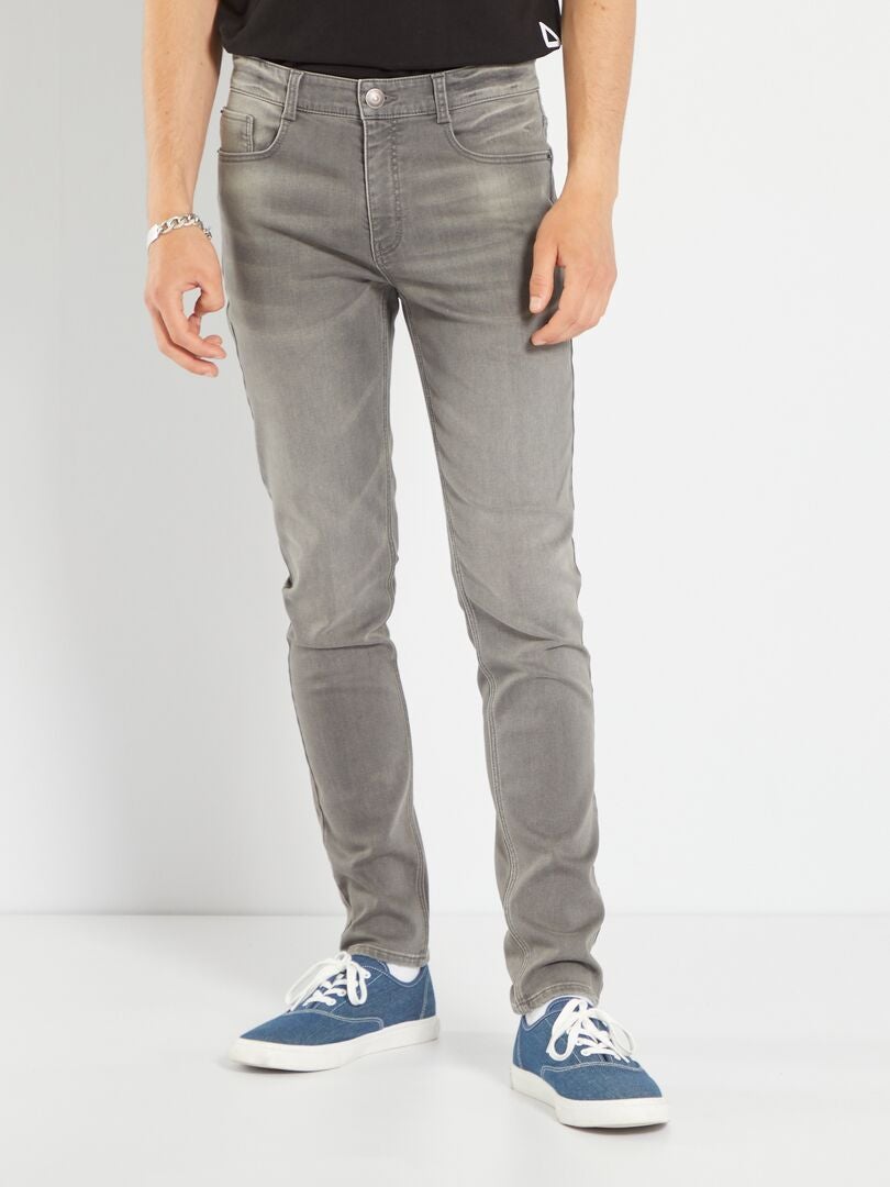 Calça jeans skinny em denim elástico - CINZA