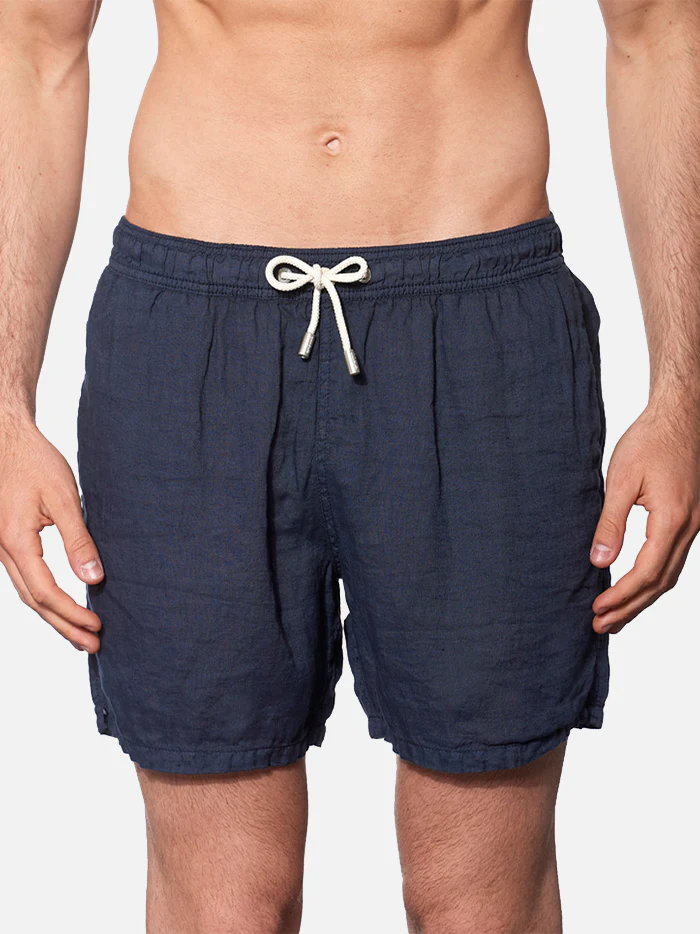Effen blauw linnen badpak van gemiddelde lengte