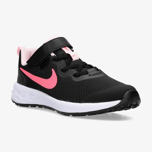  Nike Revolution 6