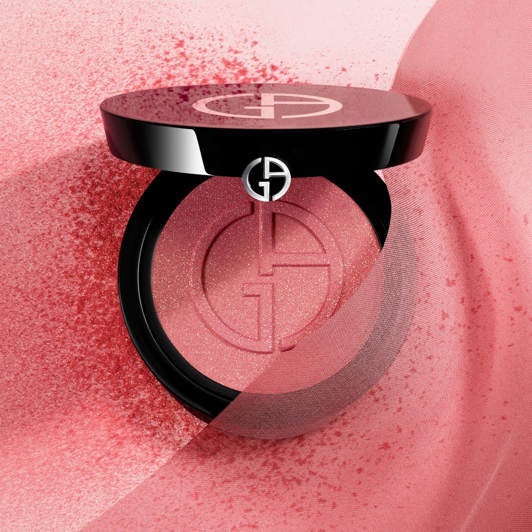 Svietiaca hodvábna lícenka Armani Blush - 4 g