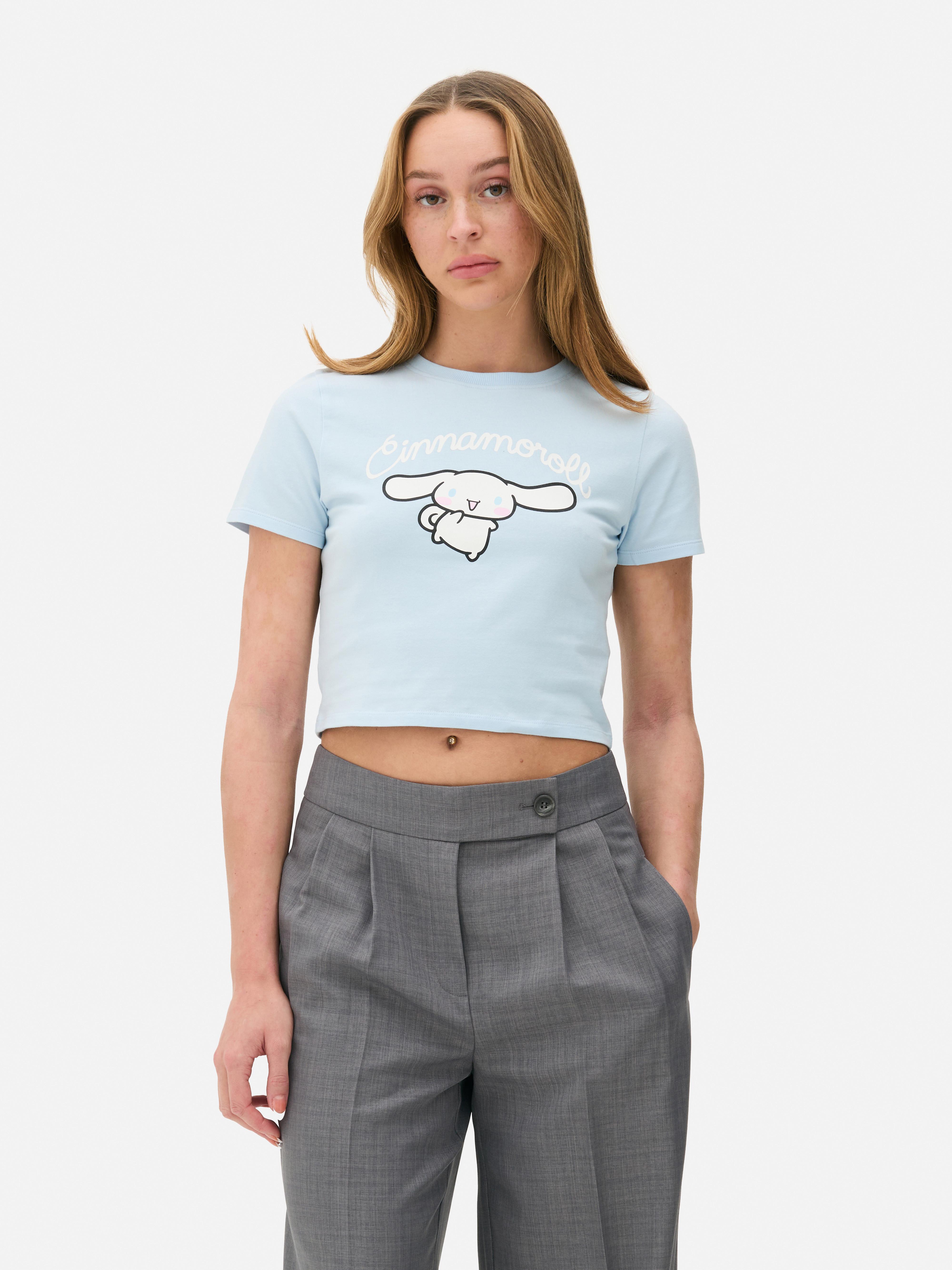 Tricou pentru bebeluși Hello Kitty Cinnamoroll Acest tricou pentru bebeluși are mâneci scurte și un imprimeu Sanrio.