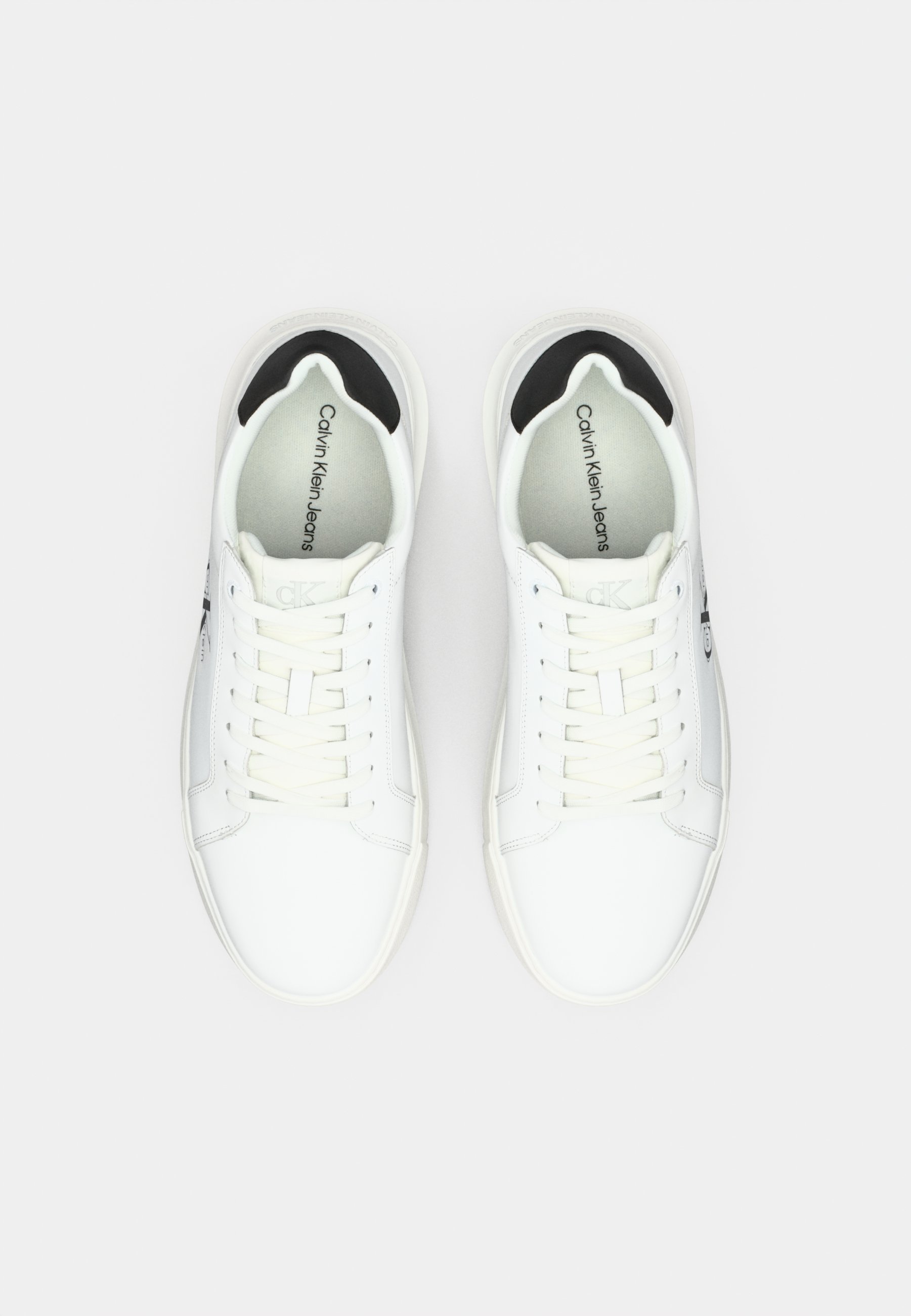 Calvin Klein Jeans CHUNKY CUPSOLE MONO - Trainers - white/black