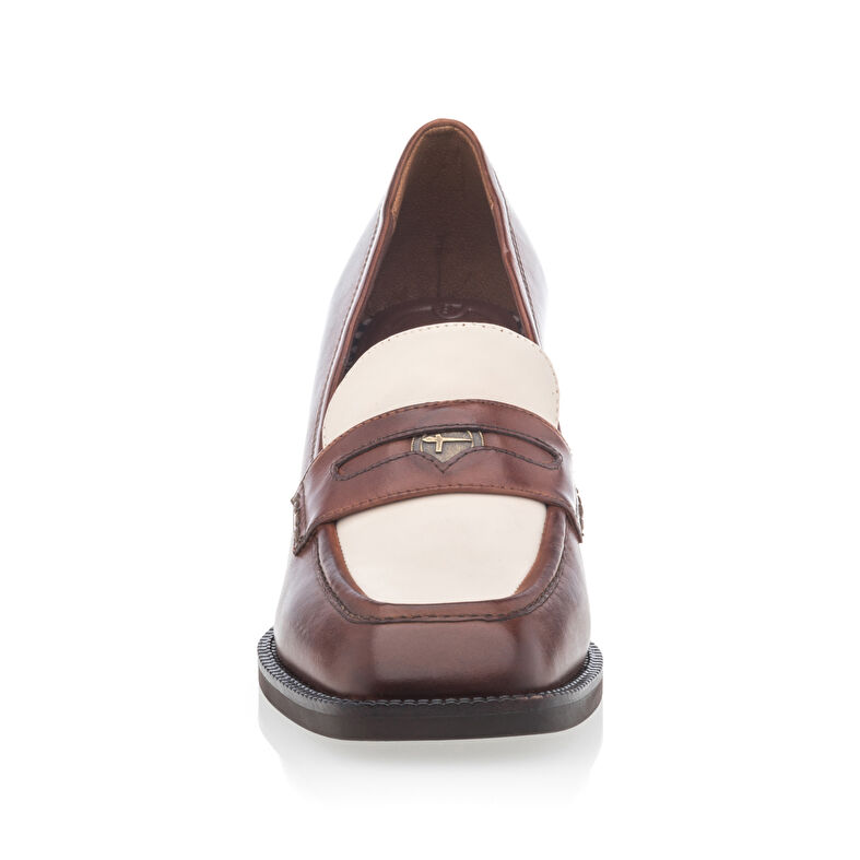 Naisten ruskeat loaferit/veneilykengät