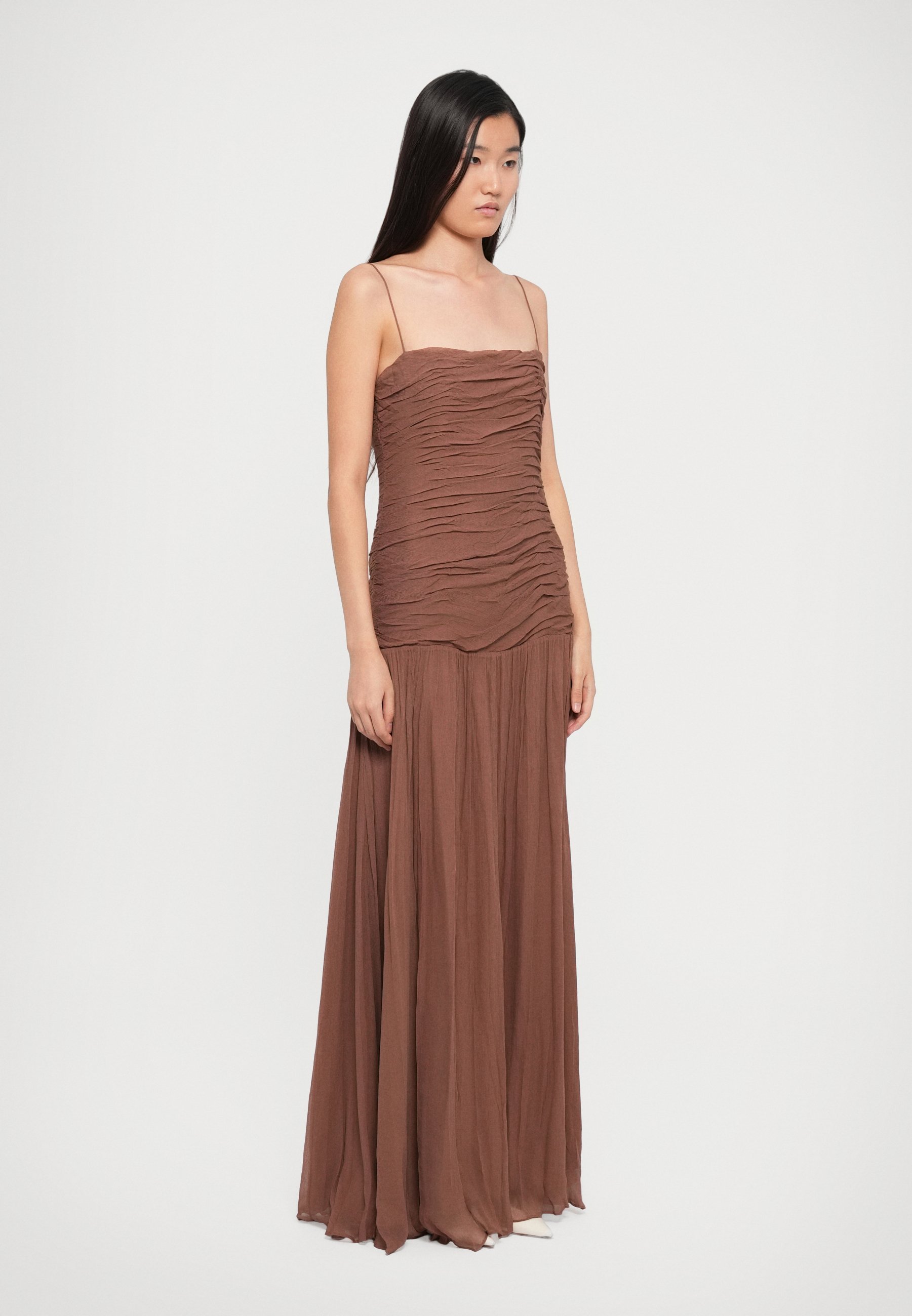 STAUD DALTON RUHA - Maxi ruha - mokka