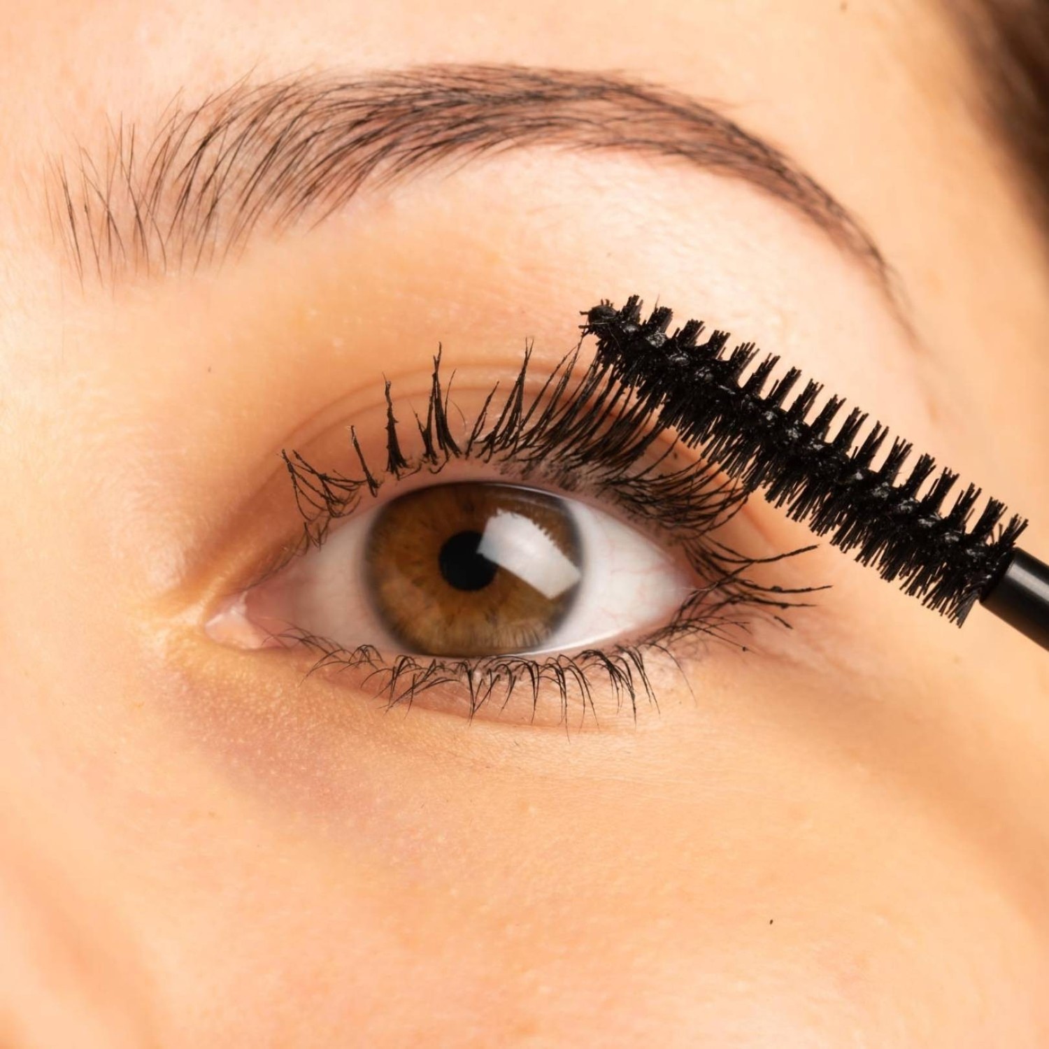 Clever Beauty Mascara #INVINCIBLE
