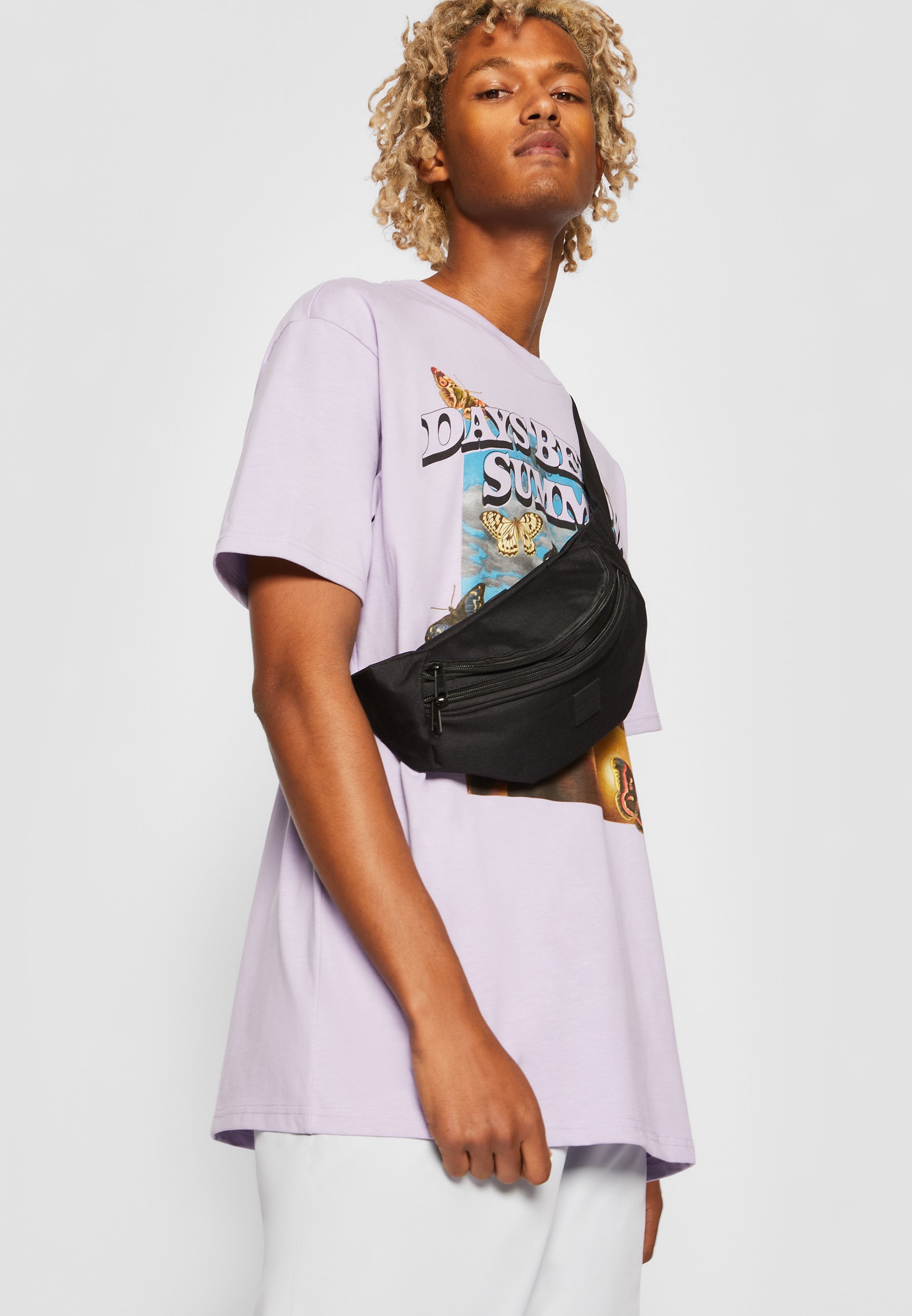 Bolsa de ombro com zíper duplo Urban Classics - Pochete - preta