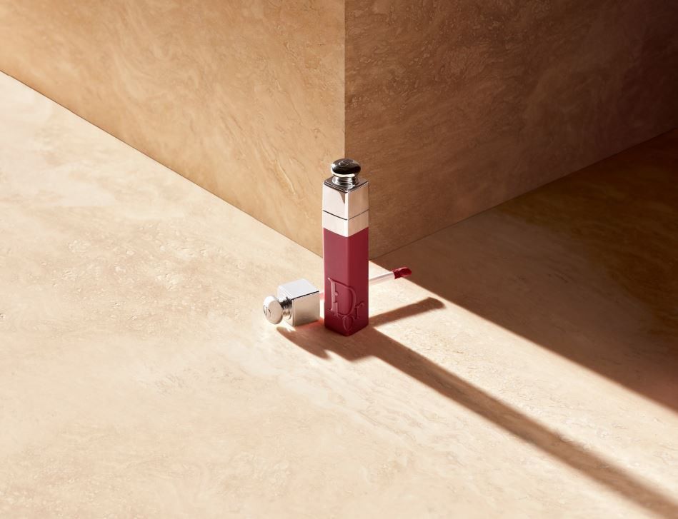 DIOR ADDICT LIP TINT Odolný odtieň na pery Luxusné rúže
