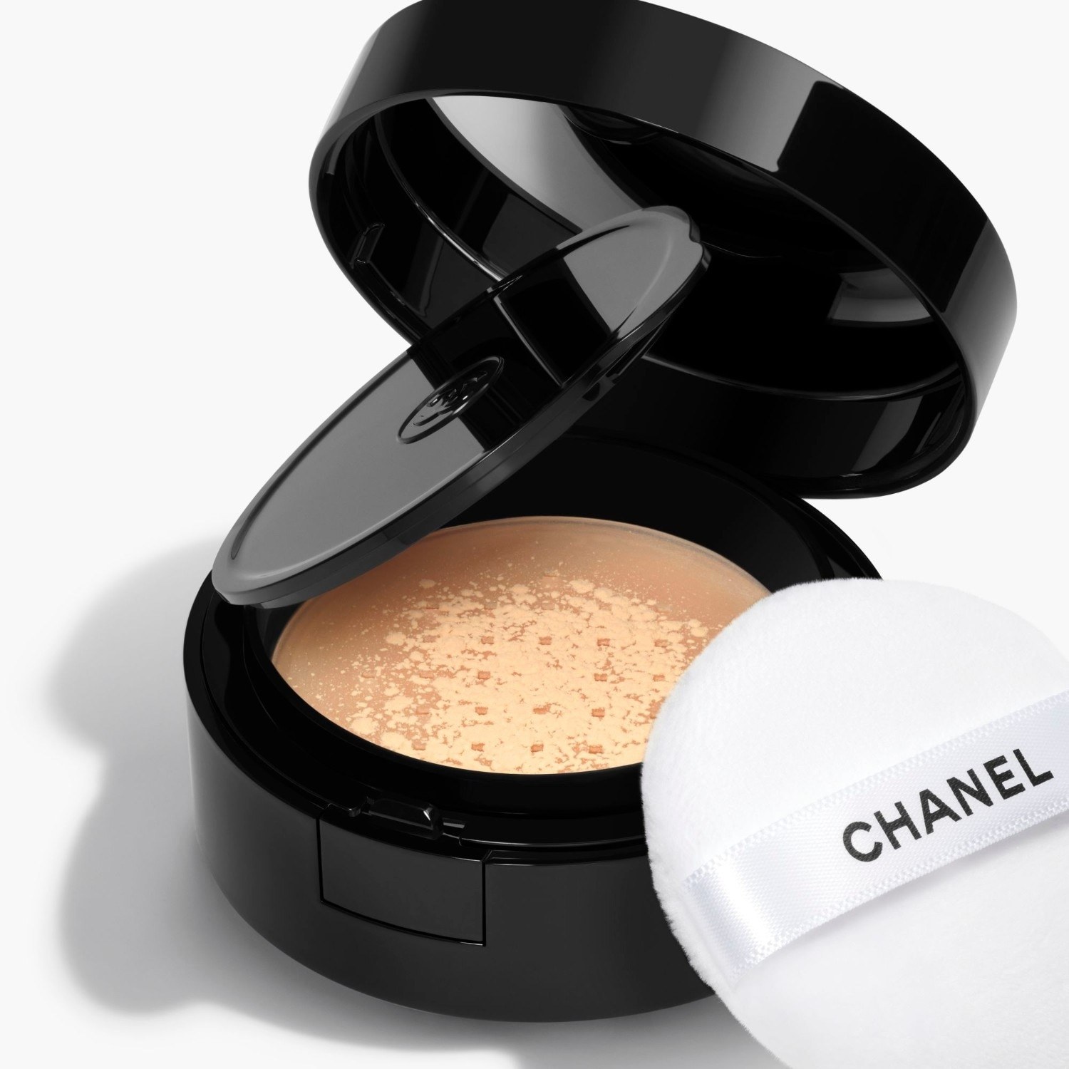 CHANEL UNIVERZALNI PUDER U RASKIDU ZA PONIJETI - 6 g